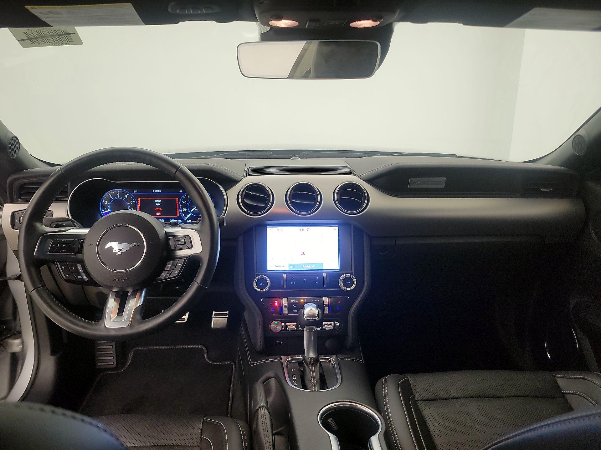 Thumbnail: 2022 Ford Mustang - 9