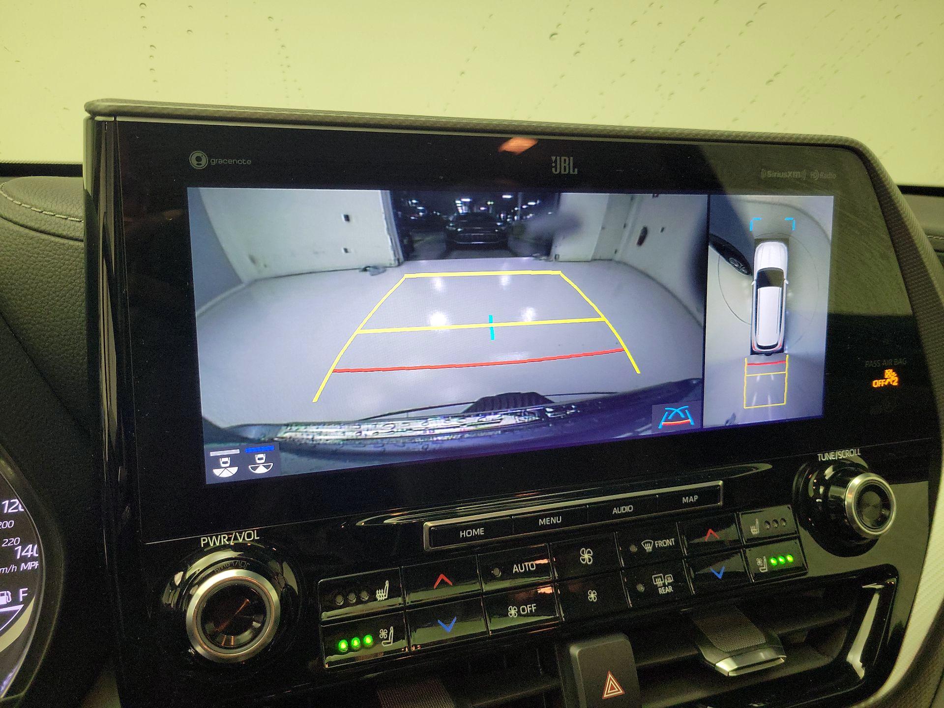 Thumbnail: 2022 Toyota Highlander - 15