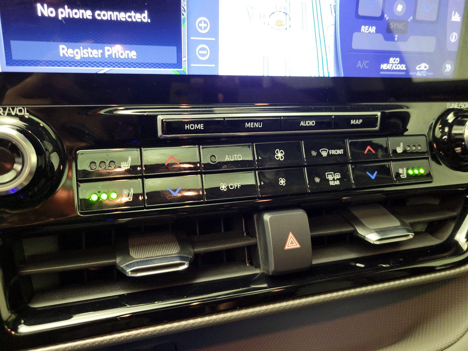 Thumbnail: 2022 Toyota Highlander - 17