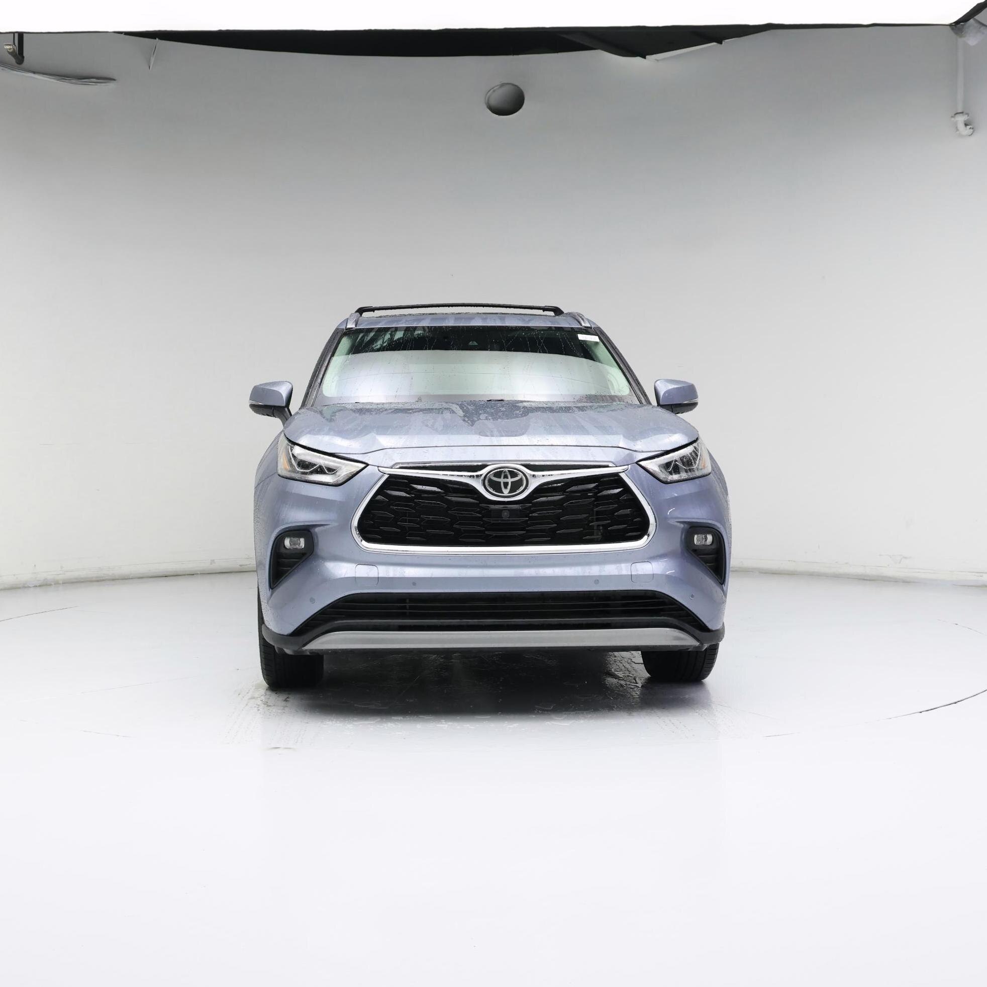 Thumbnail: 2022 Toyota Highlander - 5