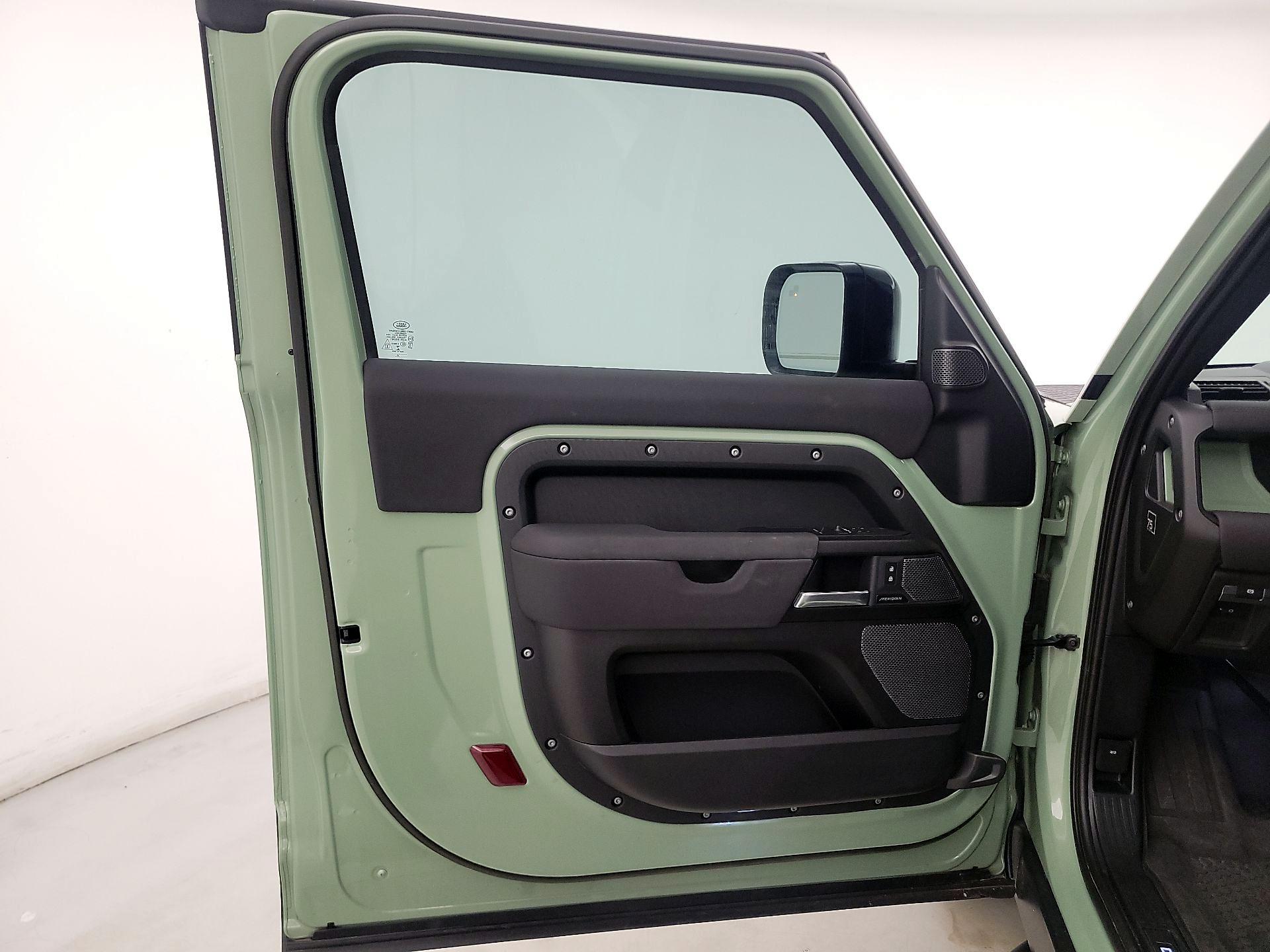 Thumbnail: 2023 Land Rover Defender - 12