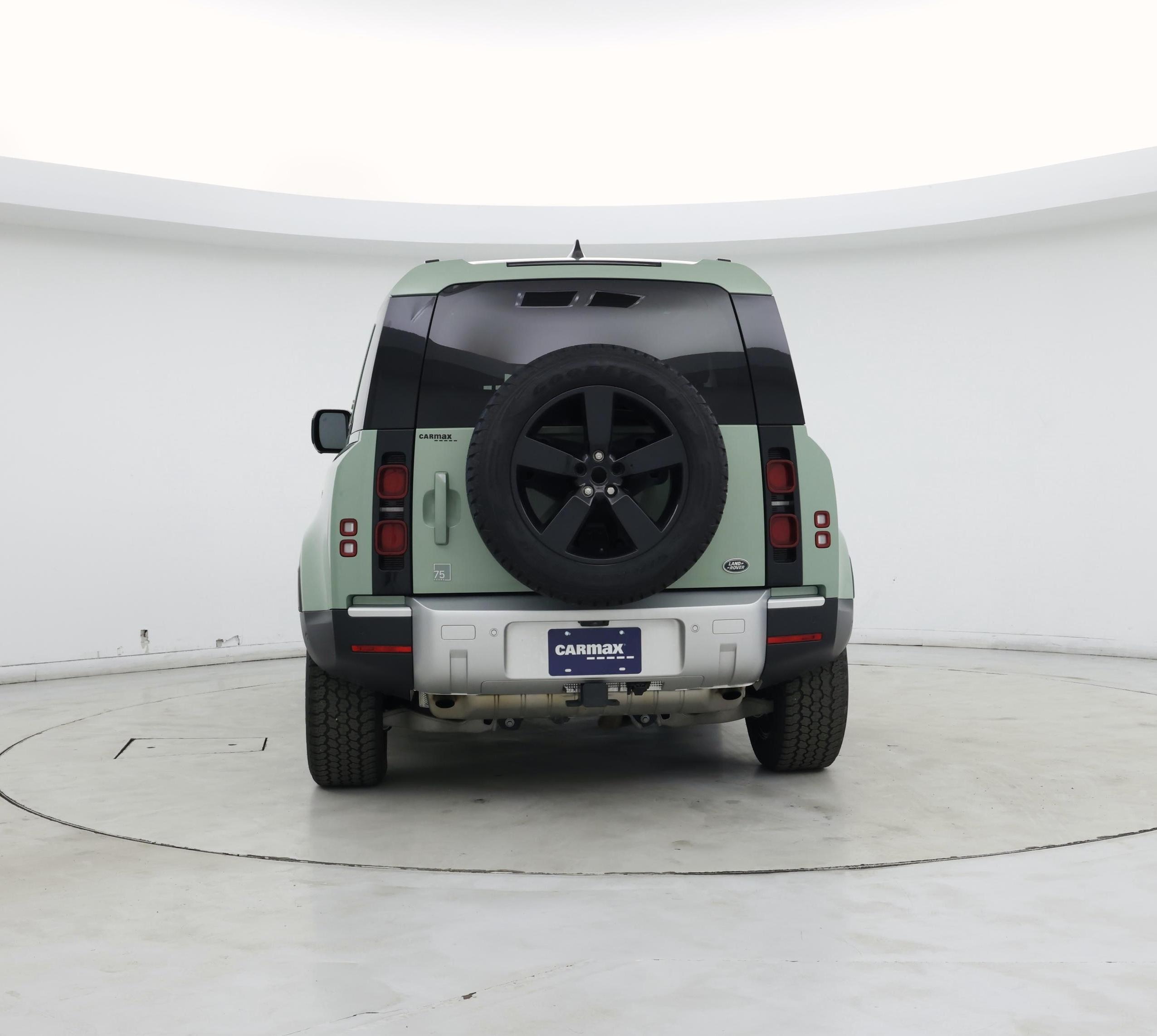 Thumbnail: 2023 Land Rover Defender - 6