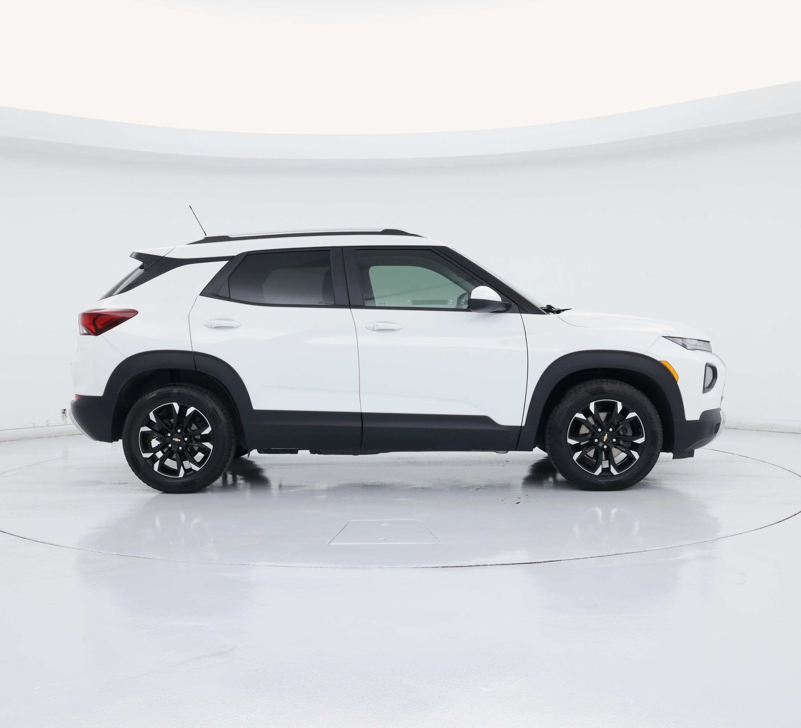 Thumbnail: 2023 Chevrolet TrailBlazer - 7