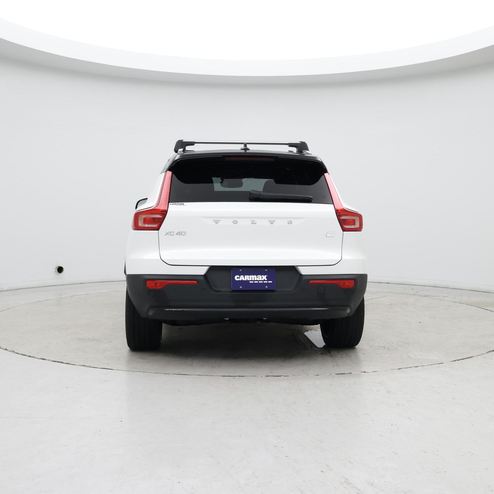 Thumbnail: 2023 Volvo XC40 - 6