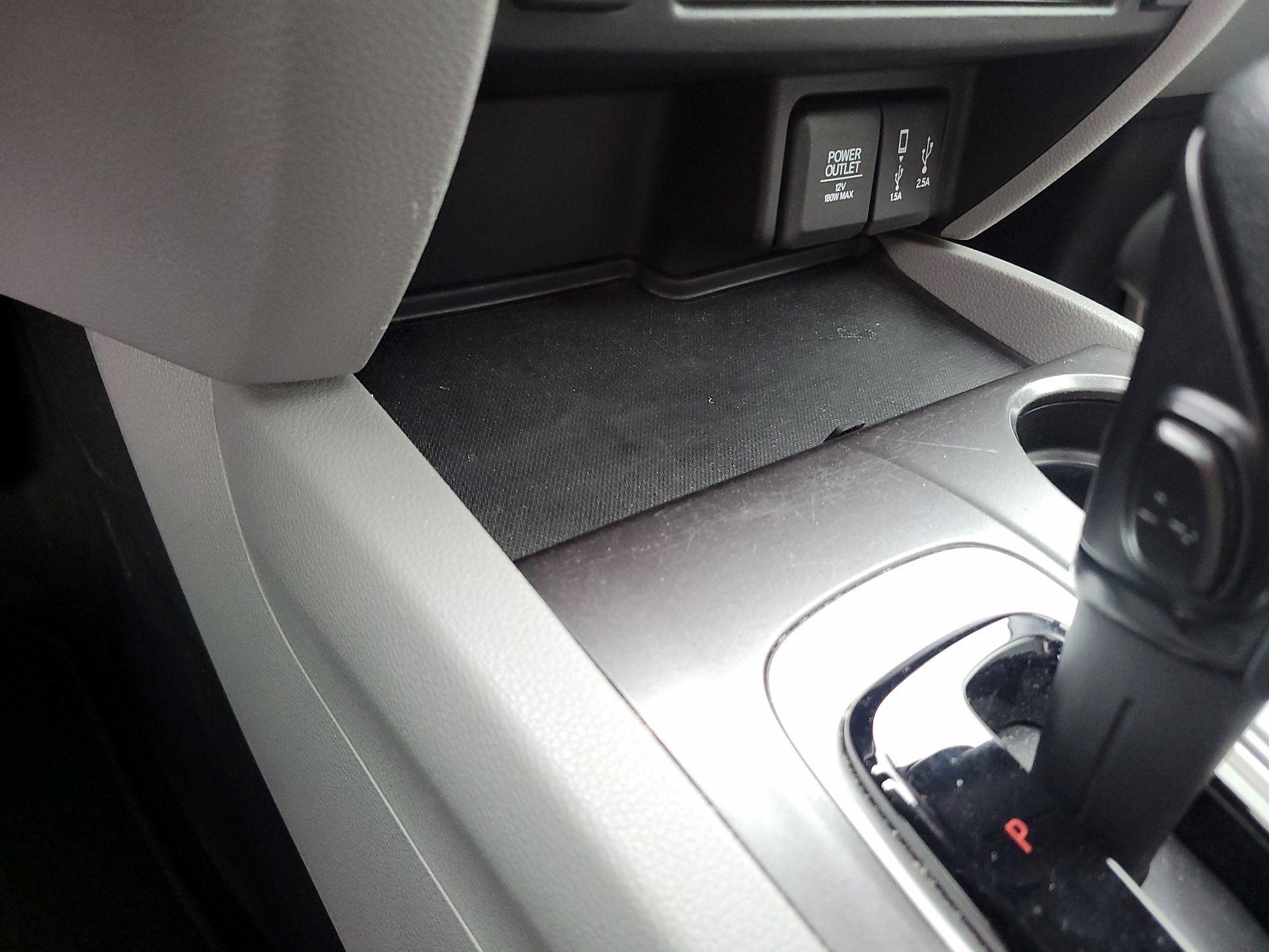 Thumbnail: 2018 Honda Pilot - 16