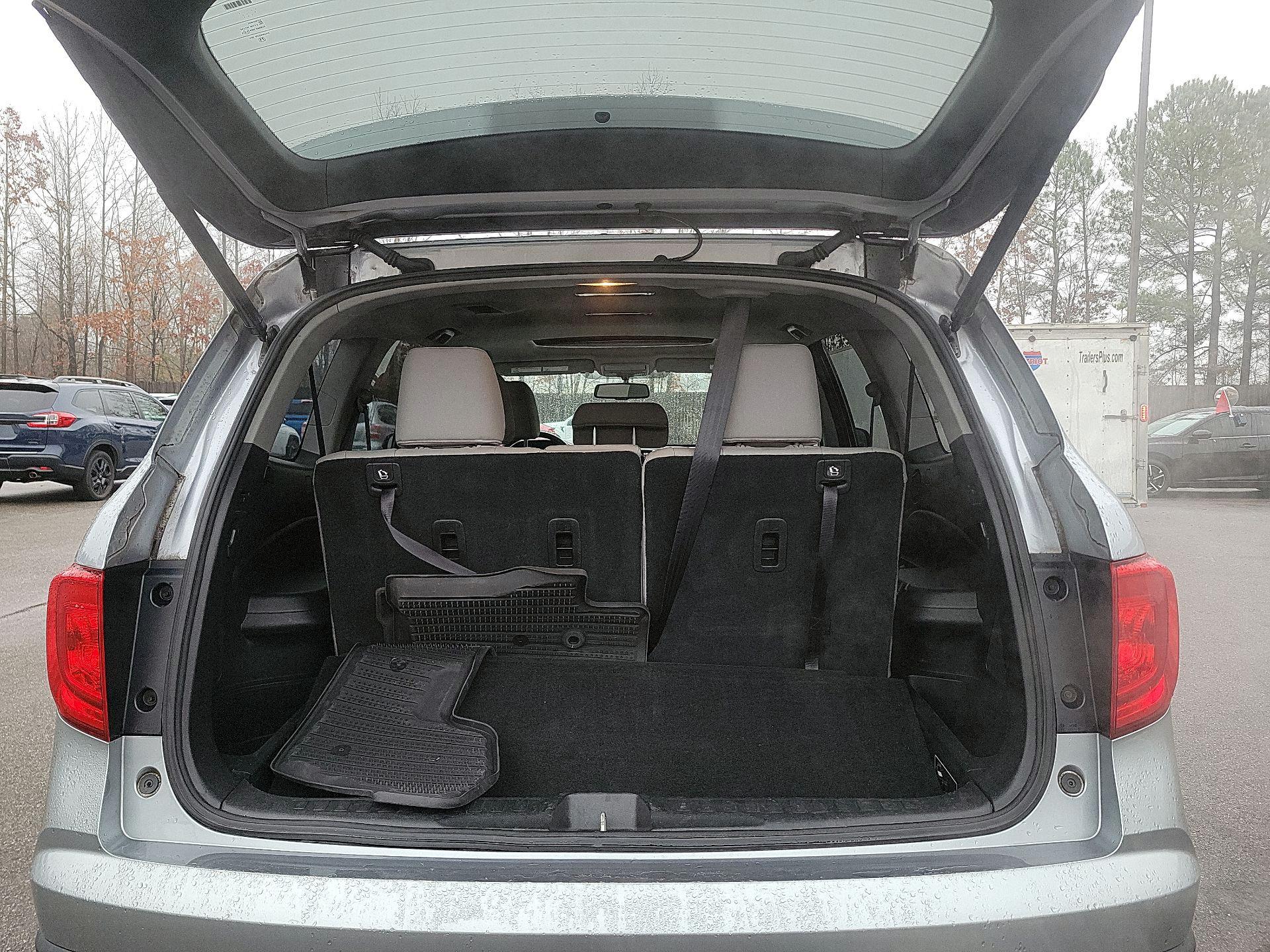 Thumbnail: 2018 Honda Pilot - 20