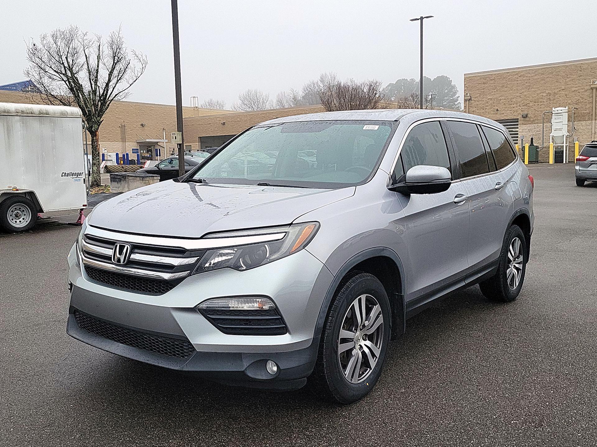 Thumbnail: 2018 Honda Pilot - 3