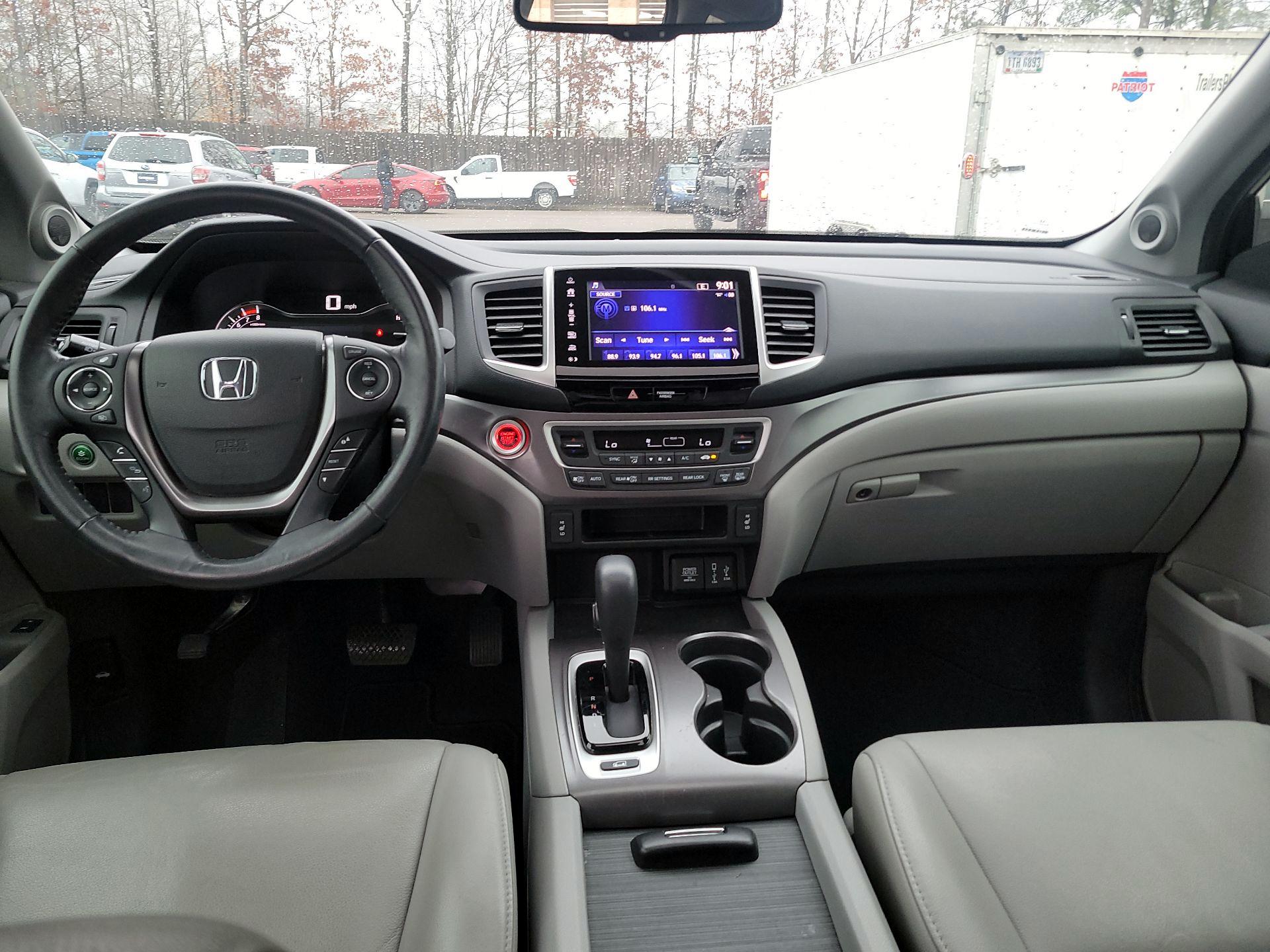 Thumbnail: 2018 Honda Pilot - 8