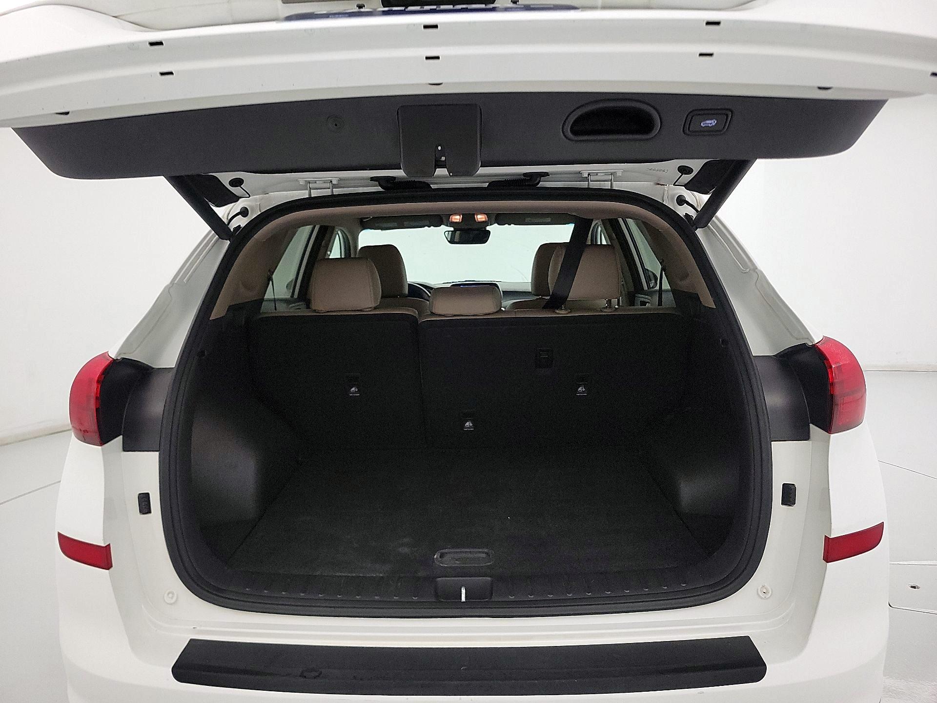 Thumbnail: 2020 Hyundai Tucson - 20