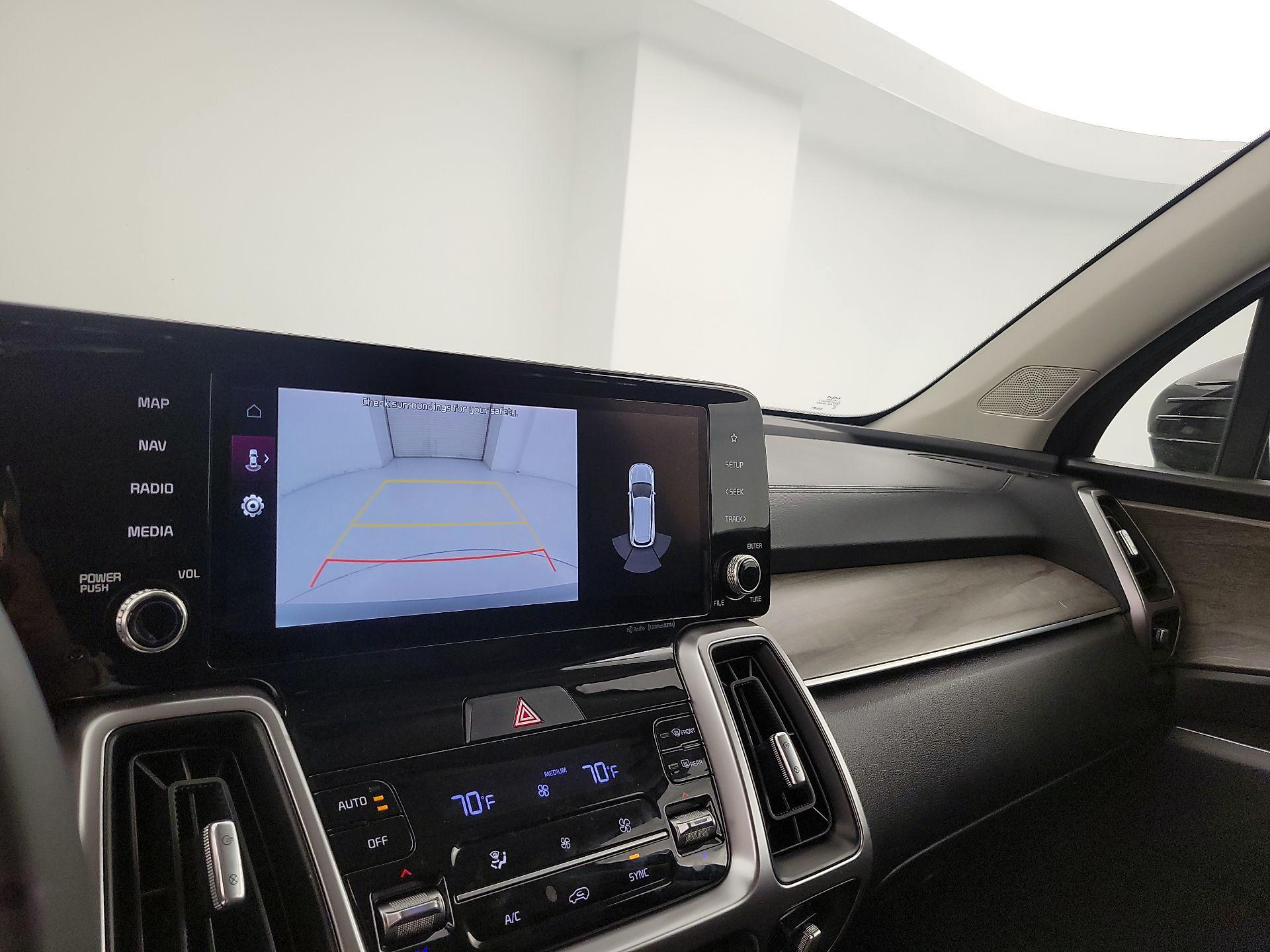 Thumbnail: 2022 Kia Sorento - 15