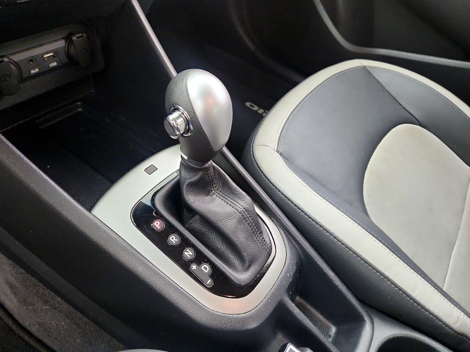 Thumbnail: 2017 Kia Rio - 16