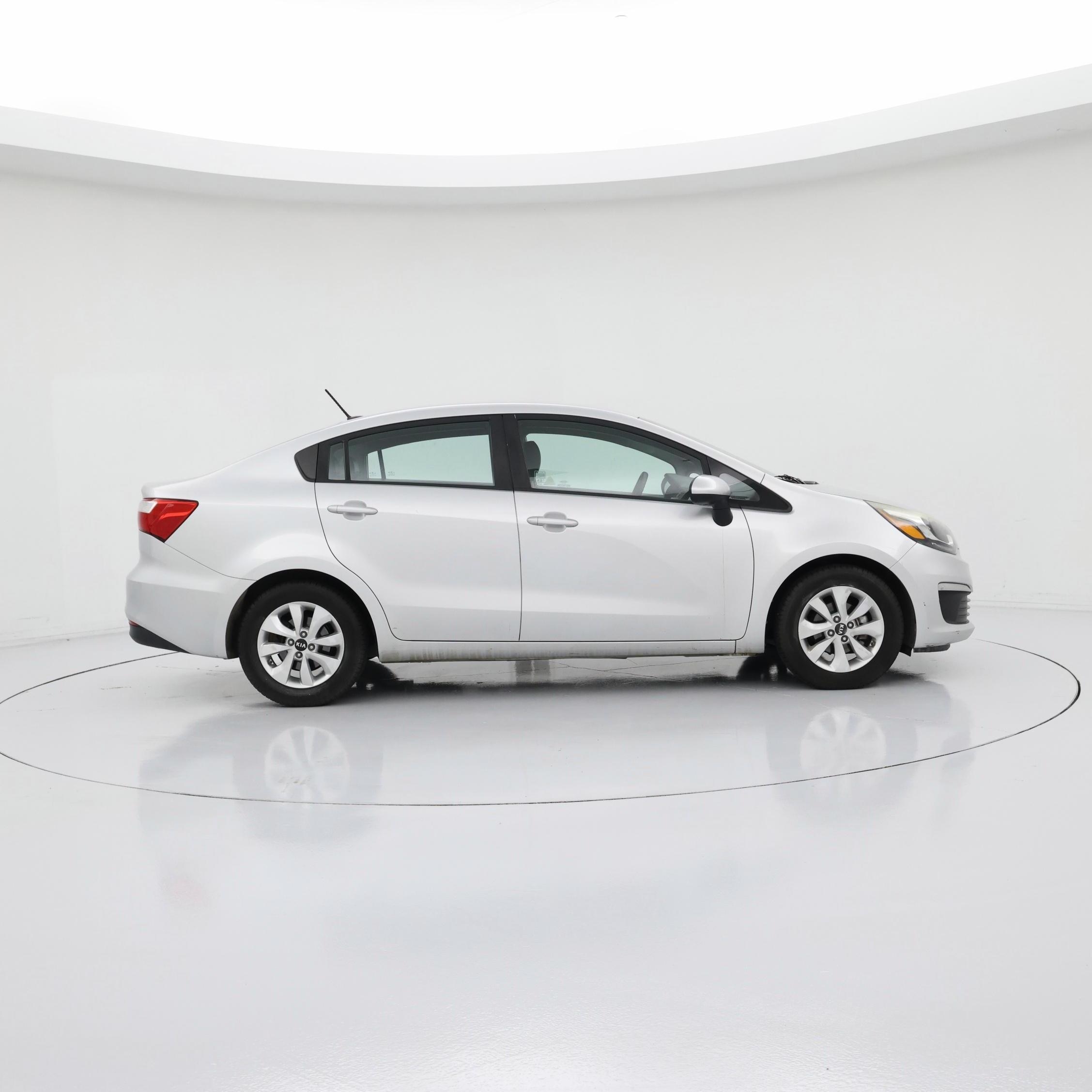 Thumbnail: 2017 Kia Rio - 7