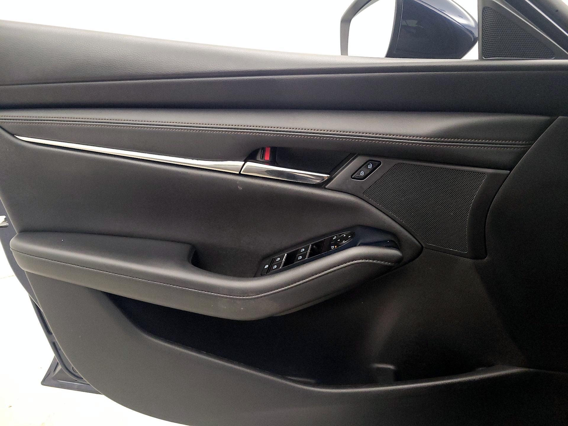 Thumbnail: 2019 Mazda Mazda3 - 12