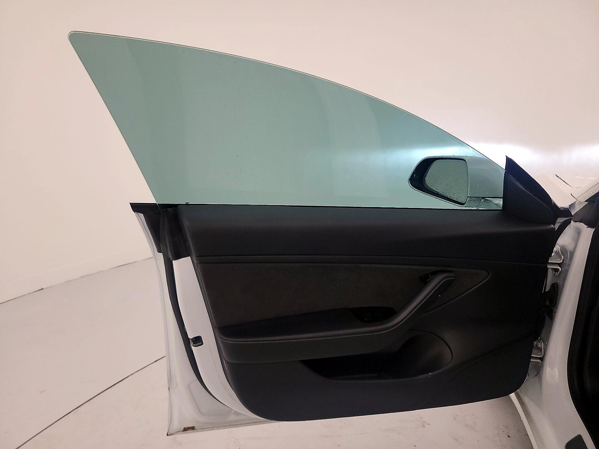 Thumbnail: 2019 Tesla Model 3 - 12