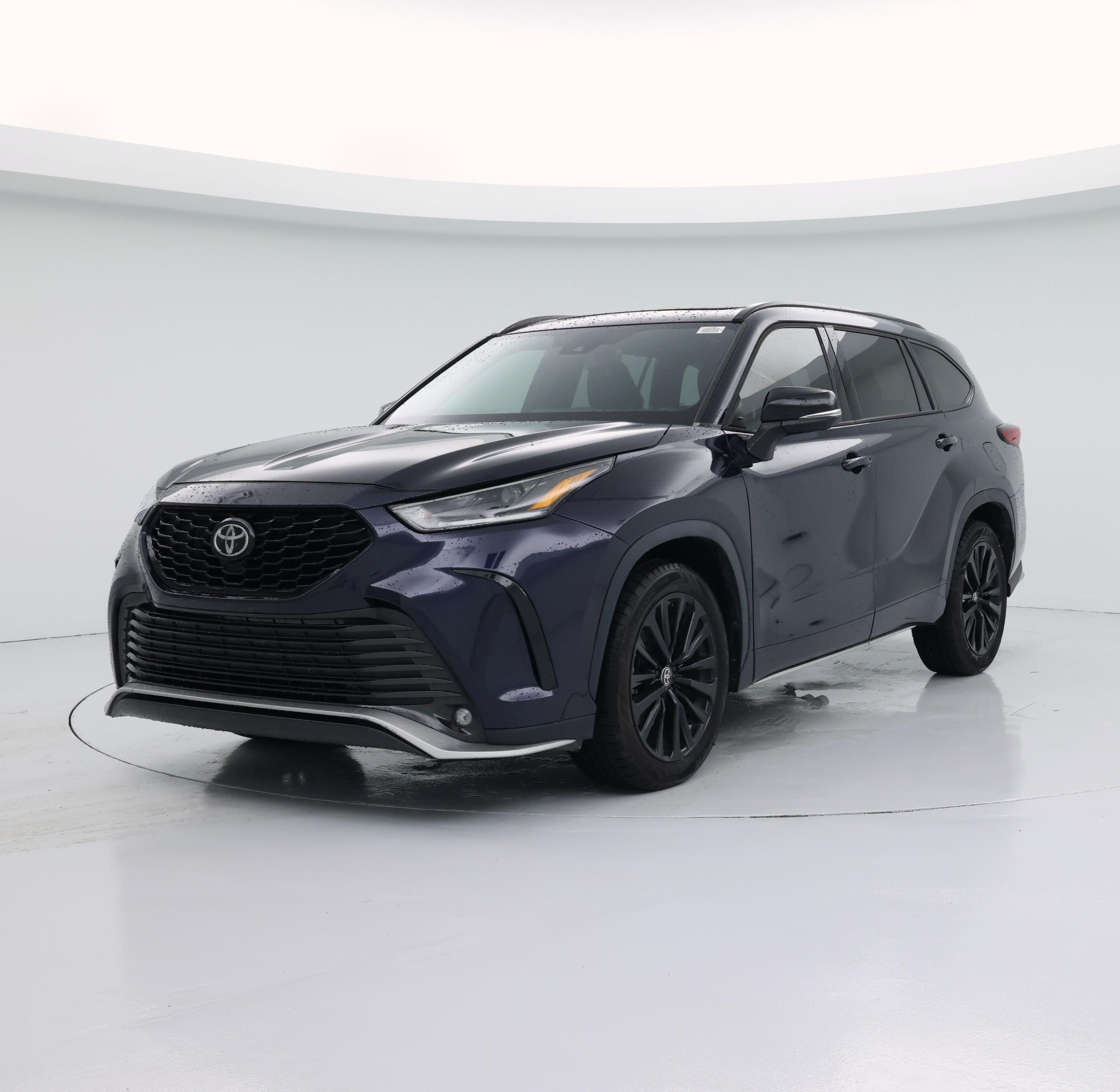 Thumbnail: 2023 Toyota Highlander - 4