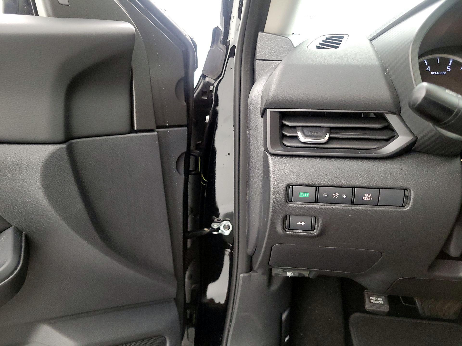 Thumbnail: 2024 Nissan Sentra - 13