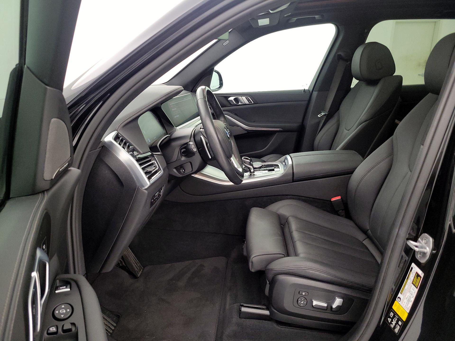 Thumbnail: 2021 BMW X5 - 11