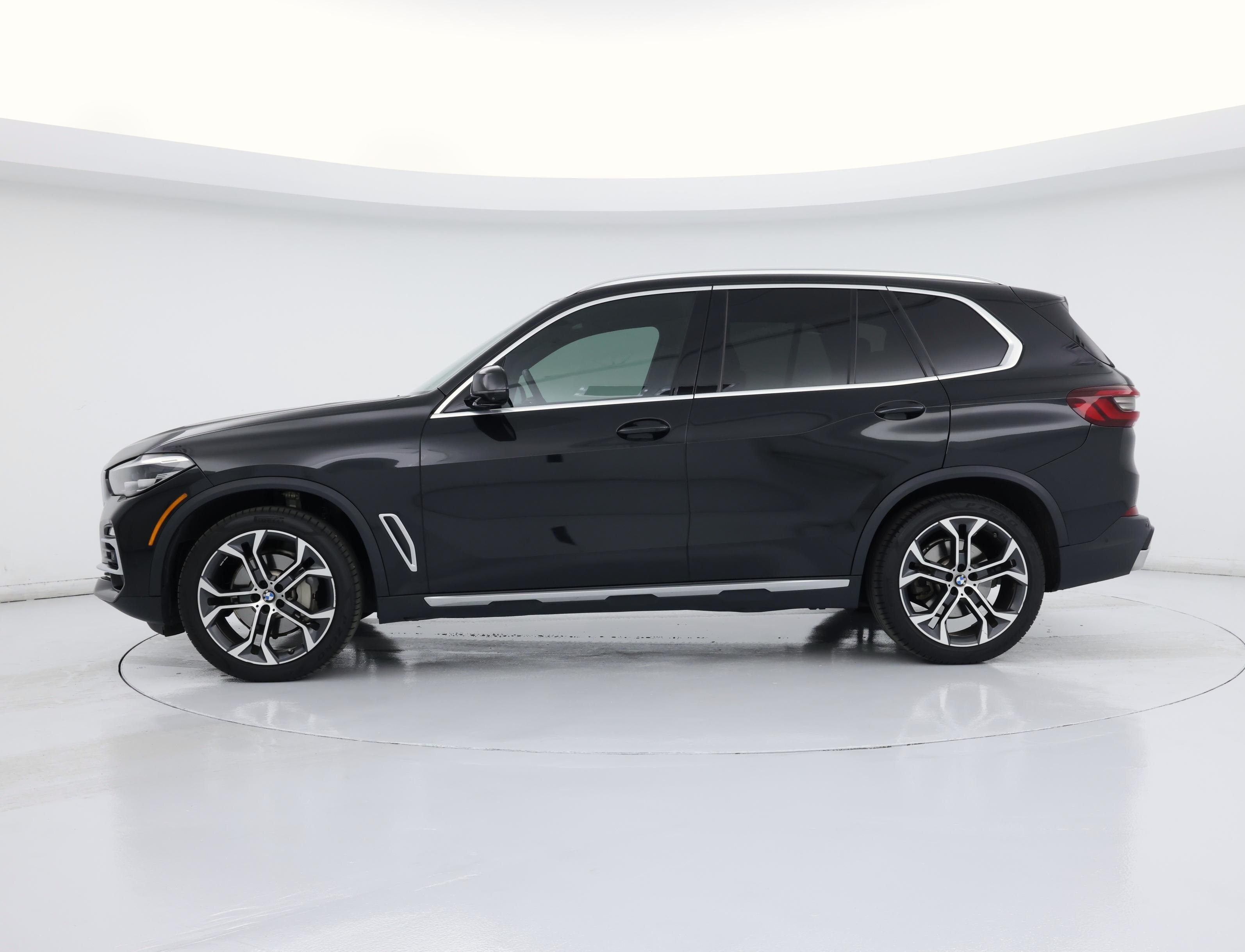 Thumbnail: 2021 BMW X5 - 3