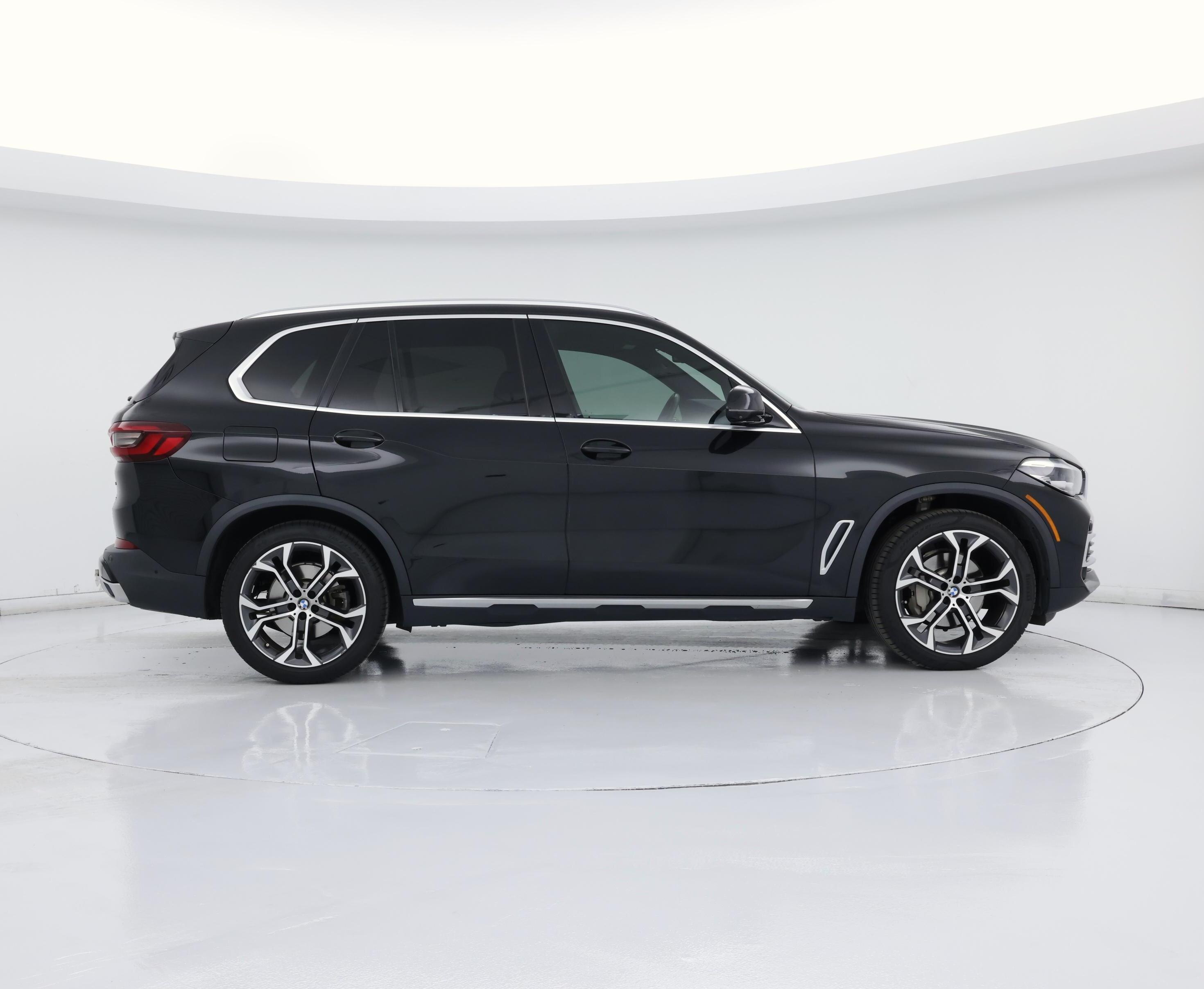 Thumbnail: 2021 BMW X5 - 7