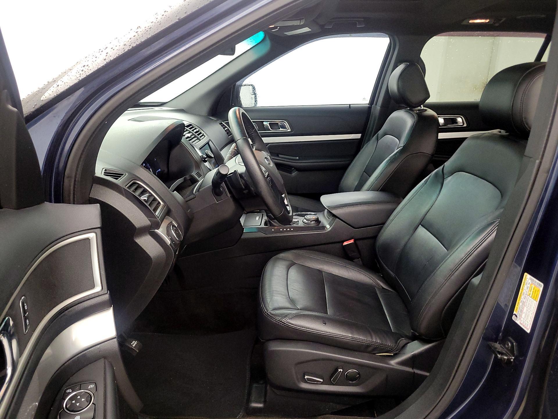 Thumbnail: 2016 Ford Explorer - 11