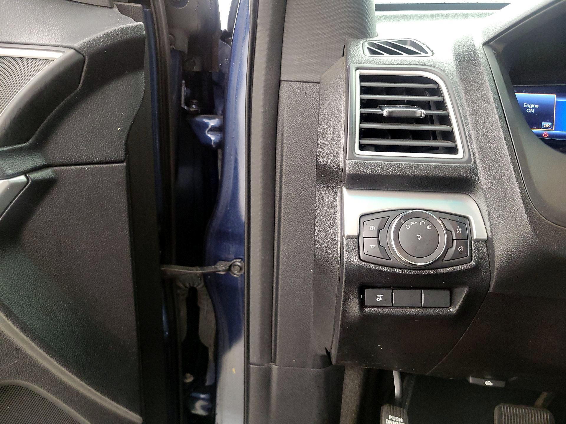 Thumbnail: 2016 Ford Explorer - 13