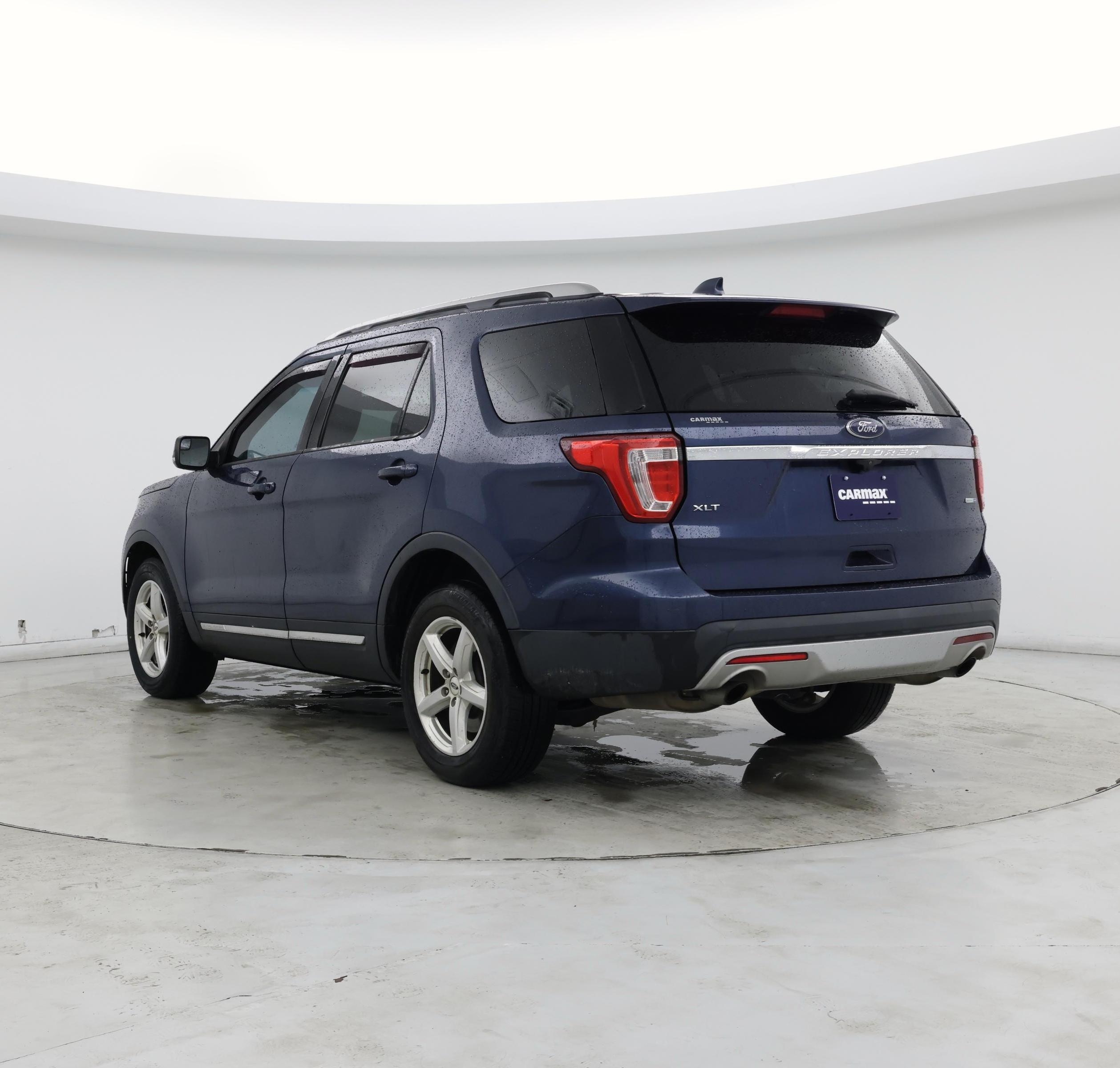 Thumbnail: 2016 Ford Explorer - 2