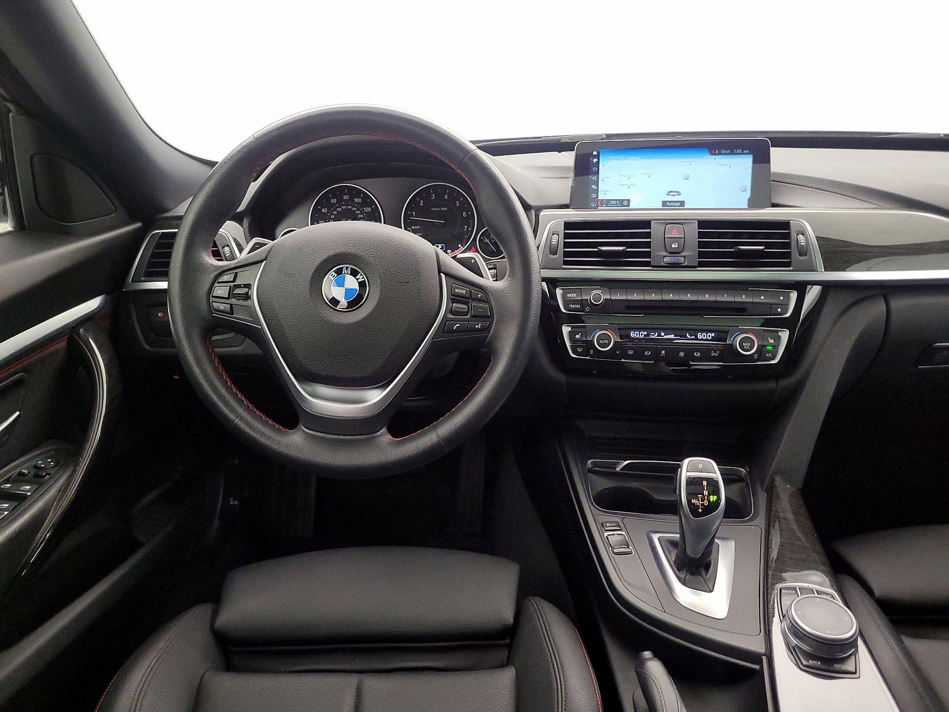 Thumbnail: 2018 BMW 3 Series - 10