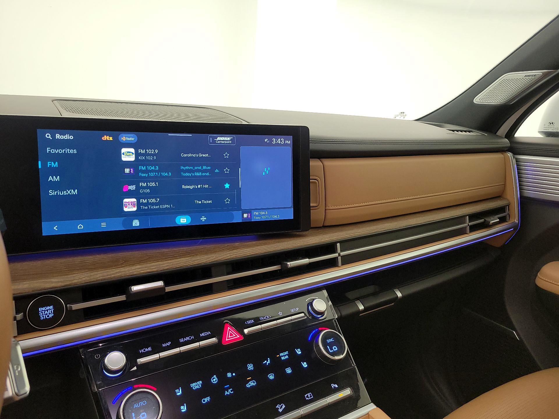 Thumbnail: 2024 Hyundai Santa Fe - 16