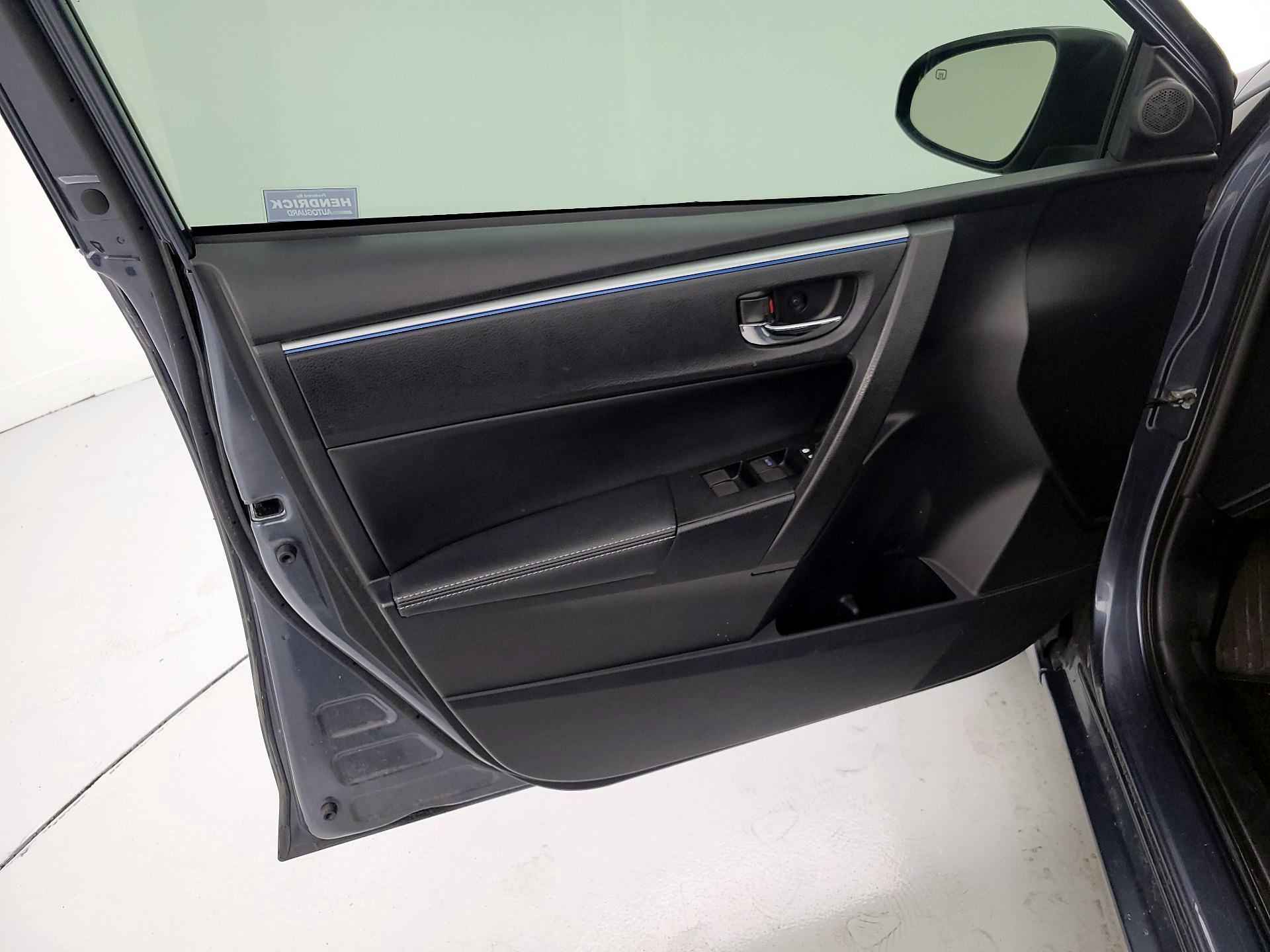 Thumbnail: 2014 Toyota Corolla - 12