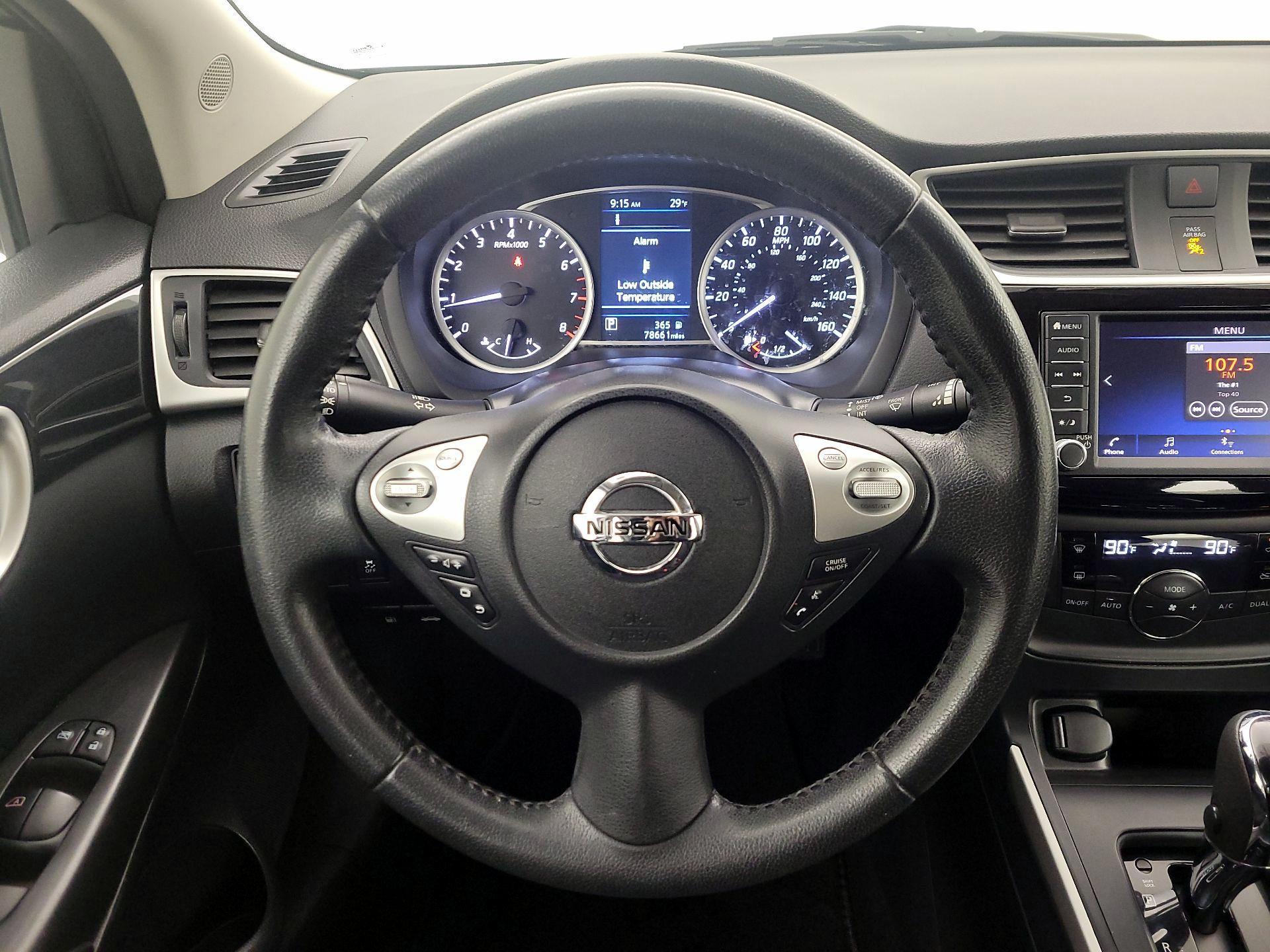 Thumbnail: 2019 Nissan Sentra - 10