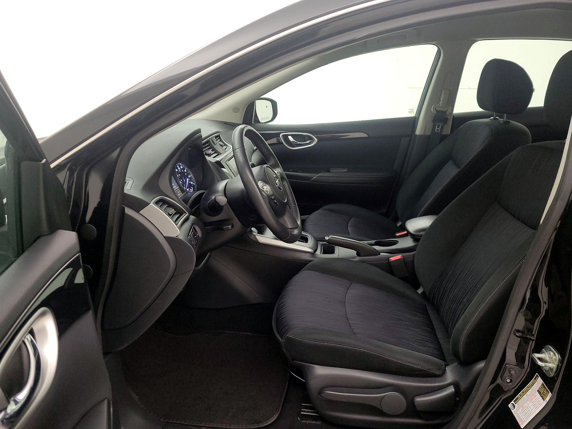 Thumbnail: 2019 Nissan Sentra - 11