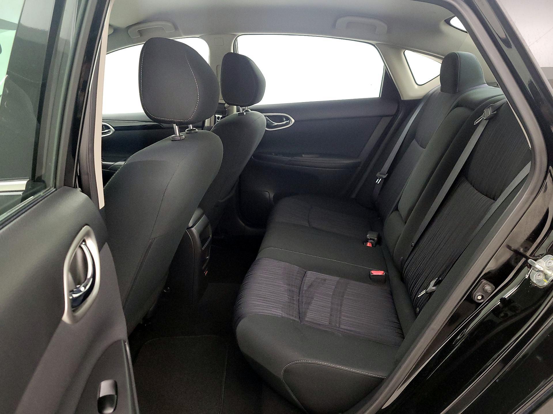 Thumbnail: 2019 Nissan Sentra - 19