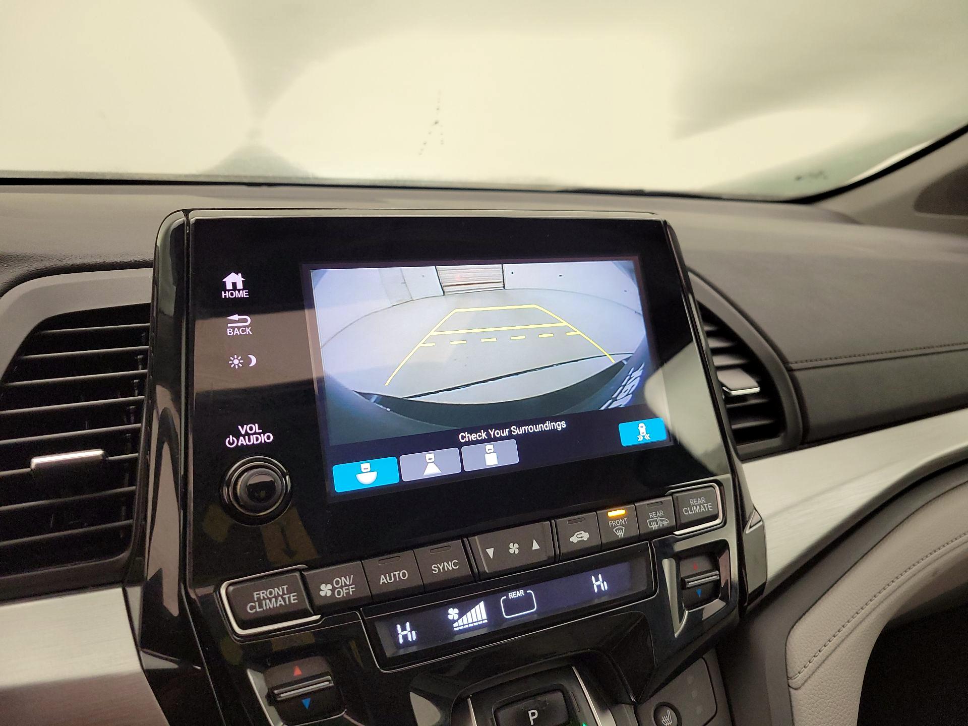 Thumbnail: 2019 Honda Odyssey - 14