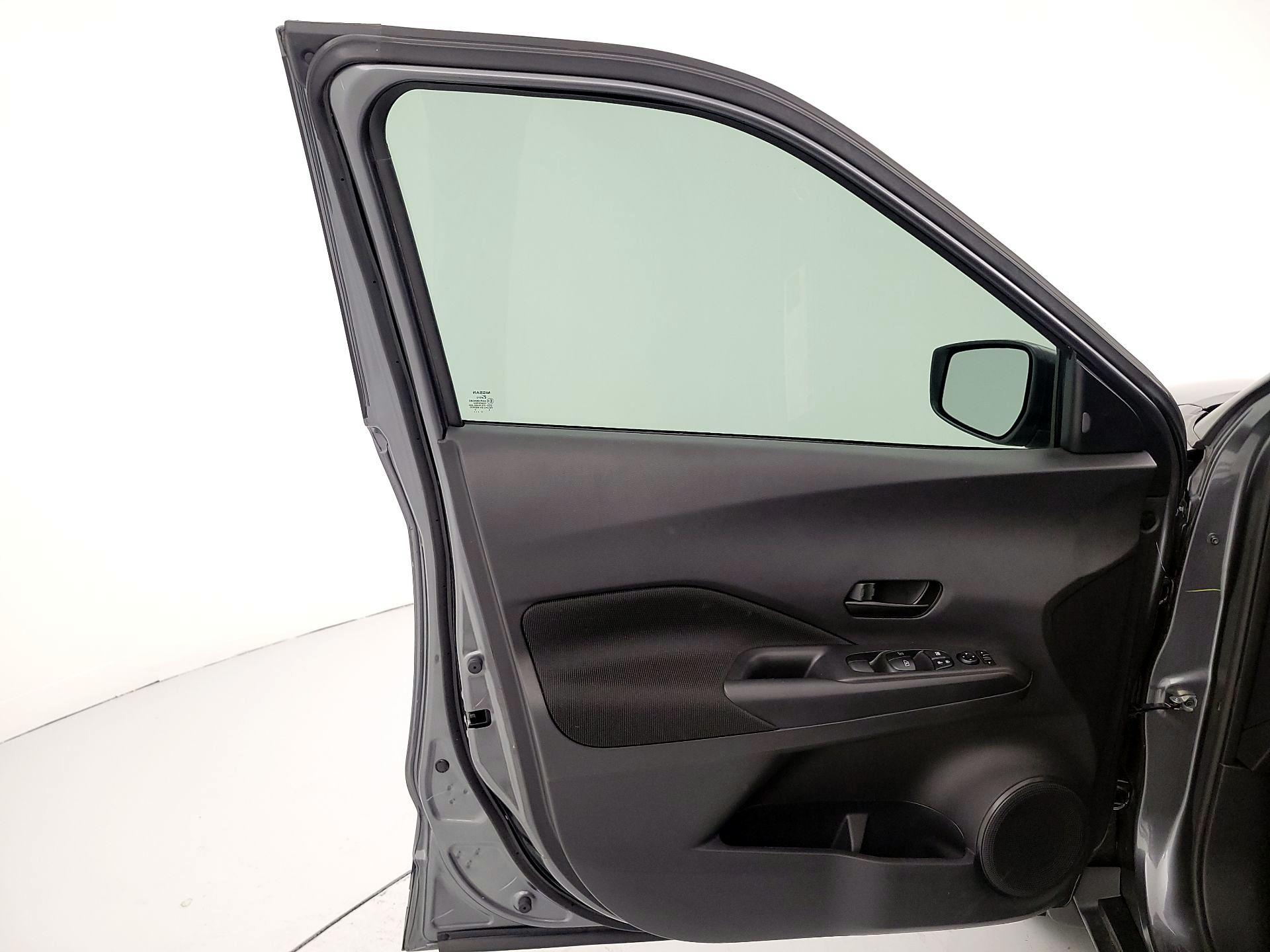 Thumbnail: 2024 Nissan Kicks - 12