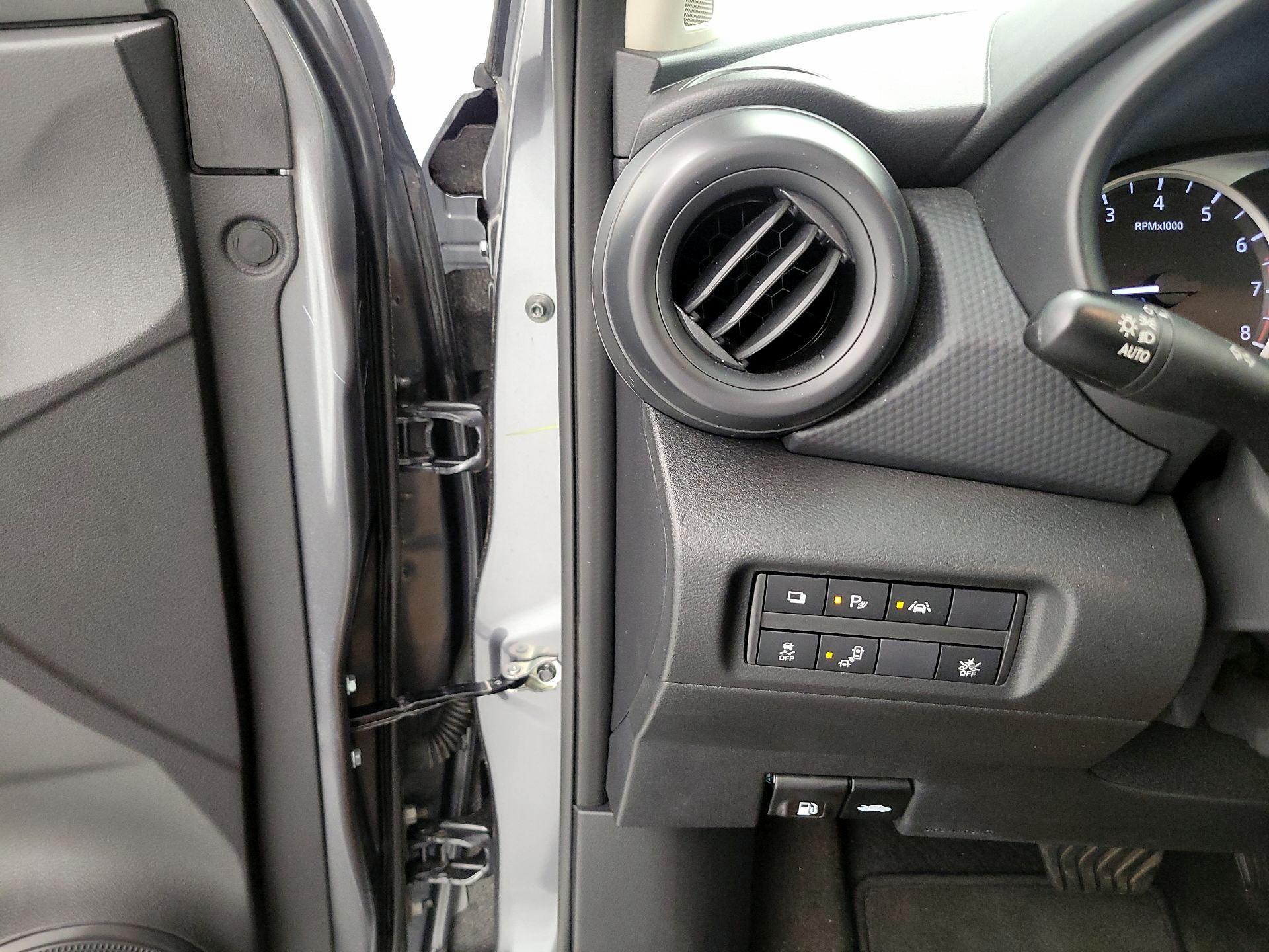 Thumbnail: 2024 Nissan Kicks - 13