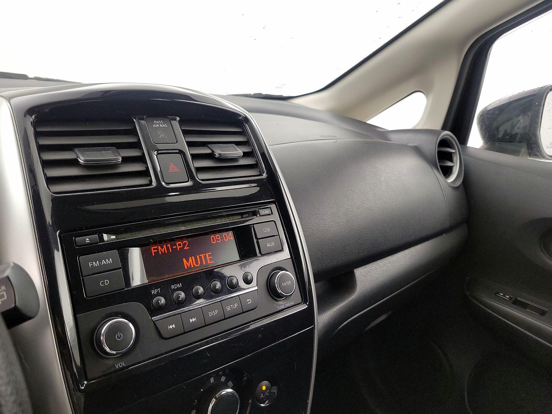 Thumbnail: 2015 Nissan Versa Note - 14