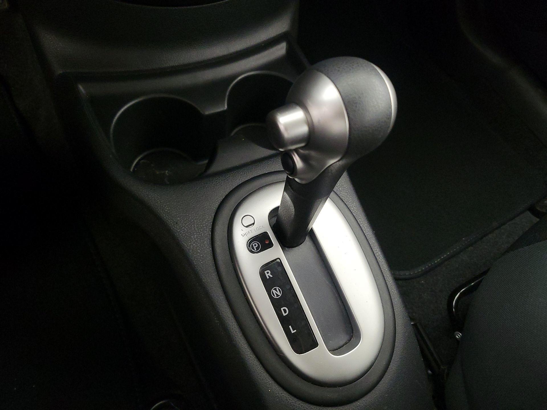 Thumbnail: 2015 Nissan Versa Note - 16