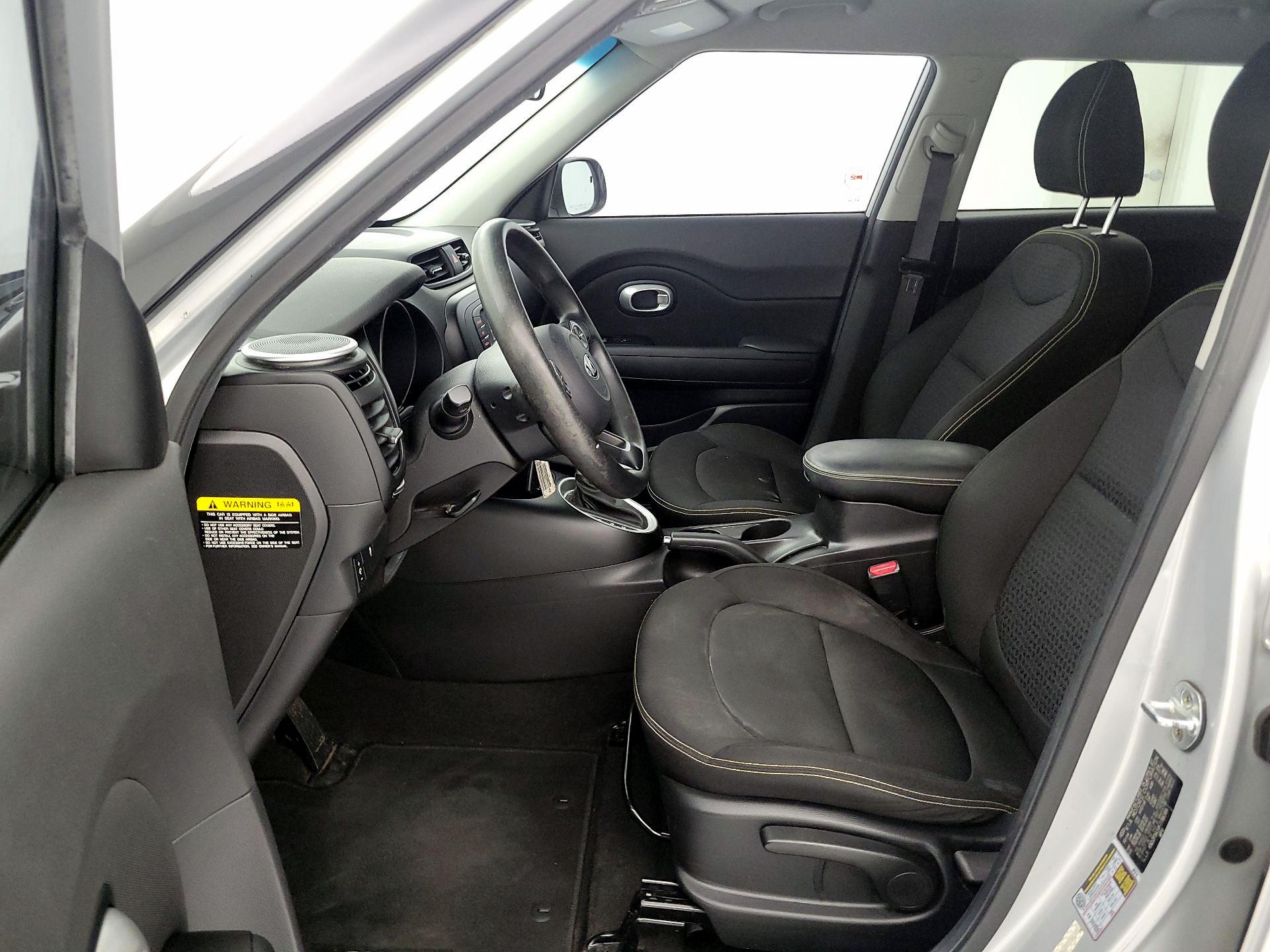 Thumbnail: 2015 Kia Soul - 11