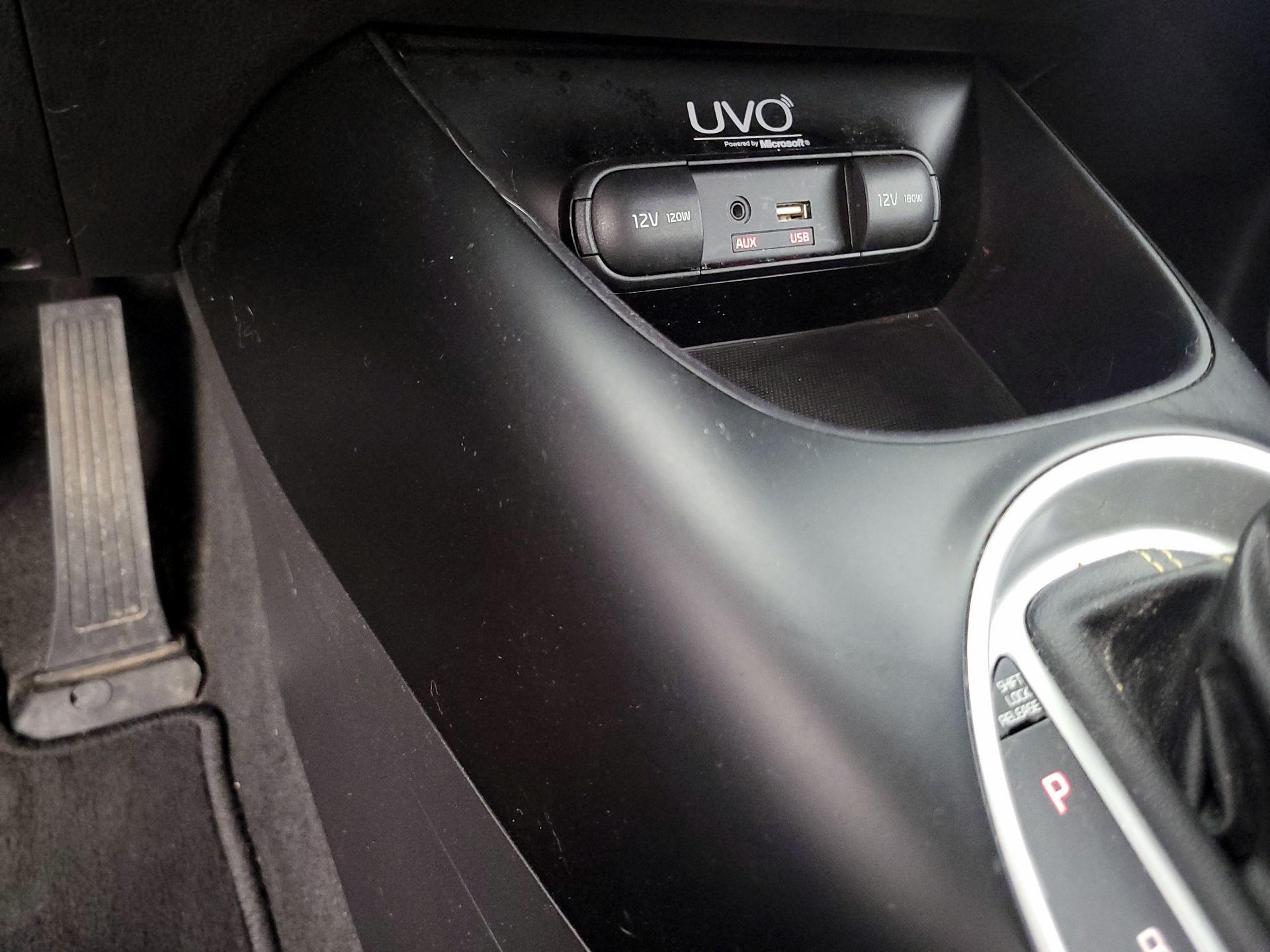 Thumbnail: 2015 Kia Soul - 18