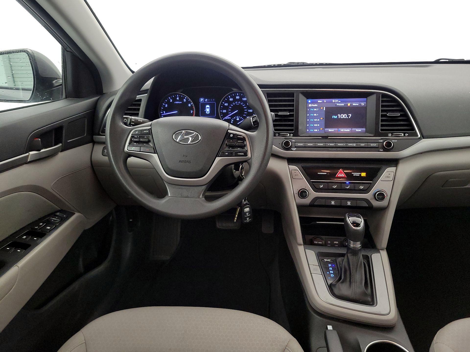 Thumbnail: 2018 Hyundai Elantra - 10