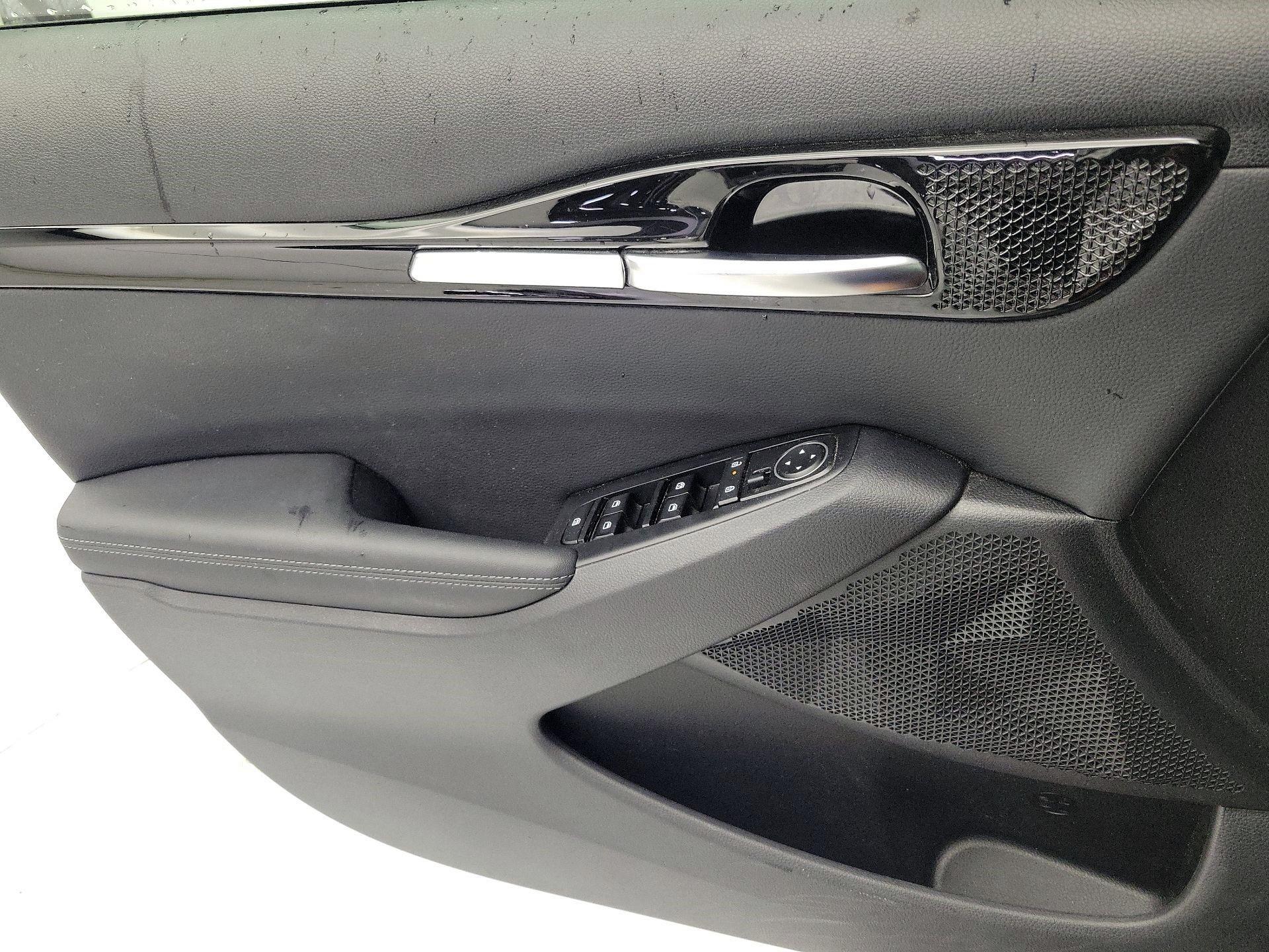 Thumbnail: 2024 Kia Seltos - 10