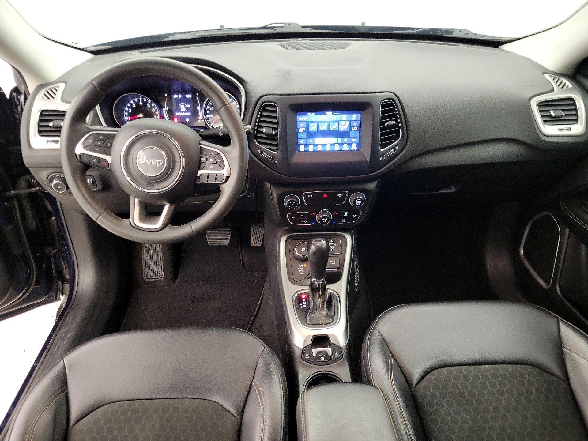 Thumbnail: 2021 Jeep Compass - 9