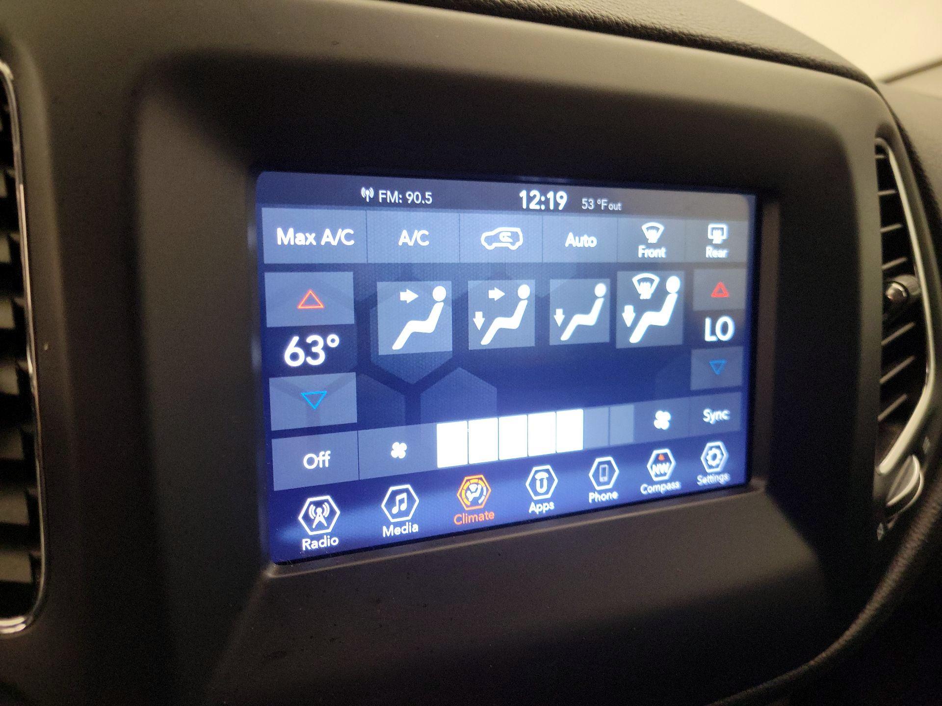 Thumbnail: 2021 Jeep Compass - 15