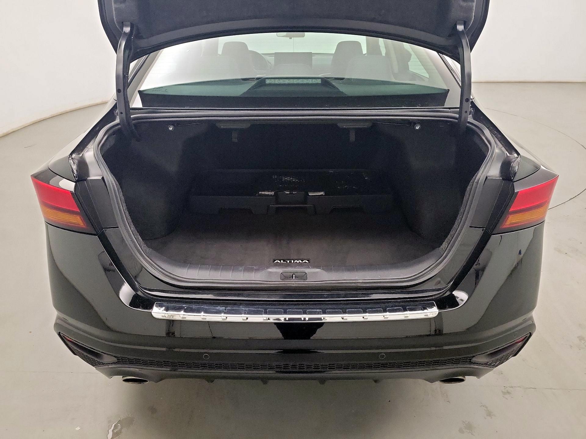 Thumbnail: 2023 Nissan Altima - 20