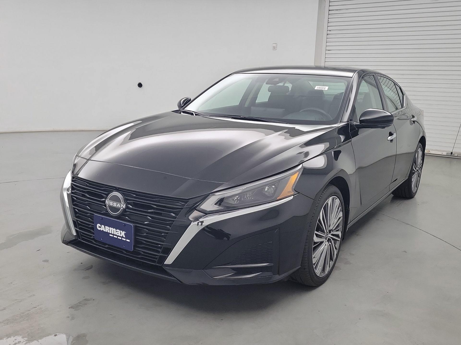 Thumbnail: 2023 Nissan Altima - 3