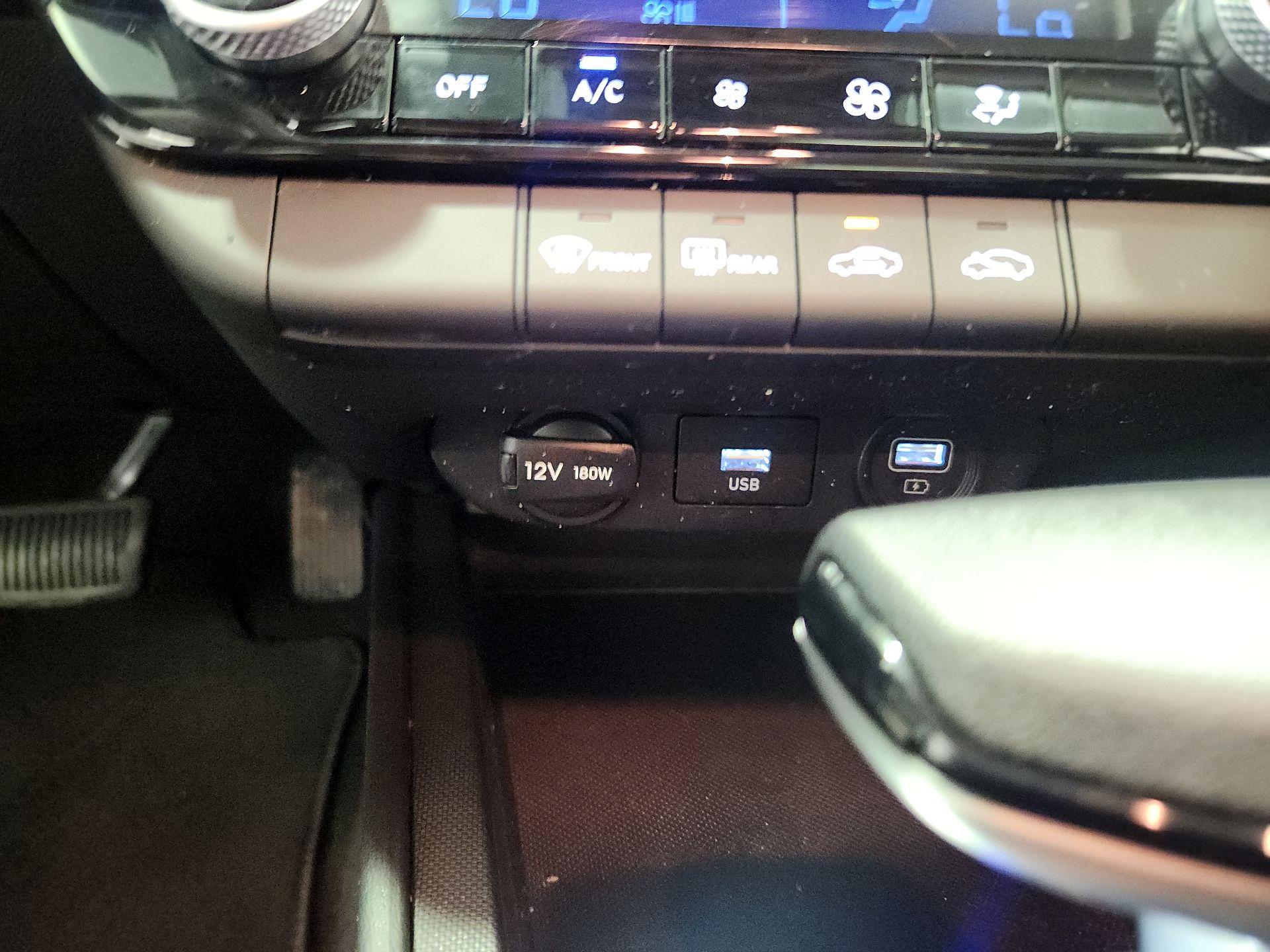 Thumbnail: 2023 Hyundai Elantra - 18