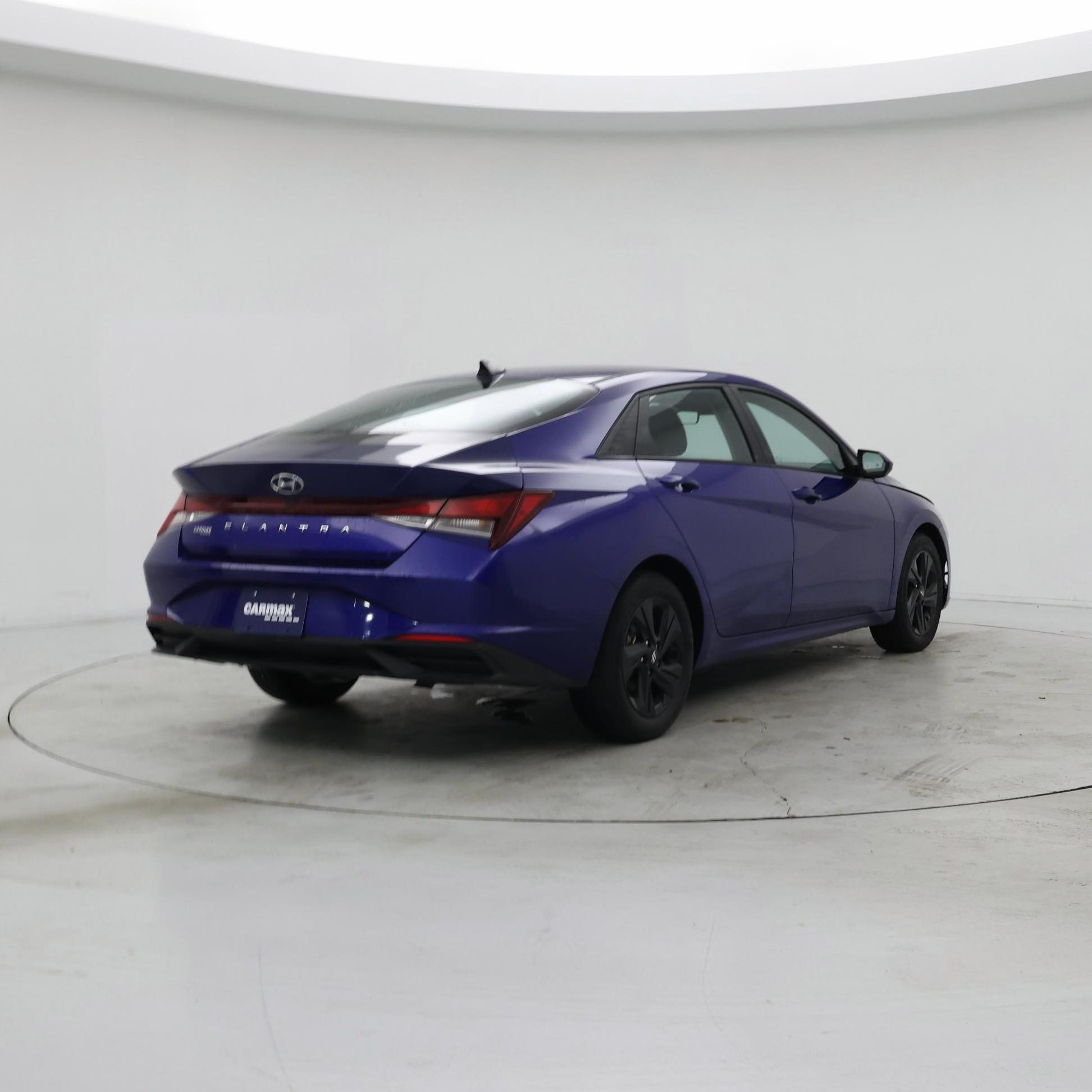 Thumbnail: 2023 Hyundai Elantra - 8