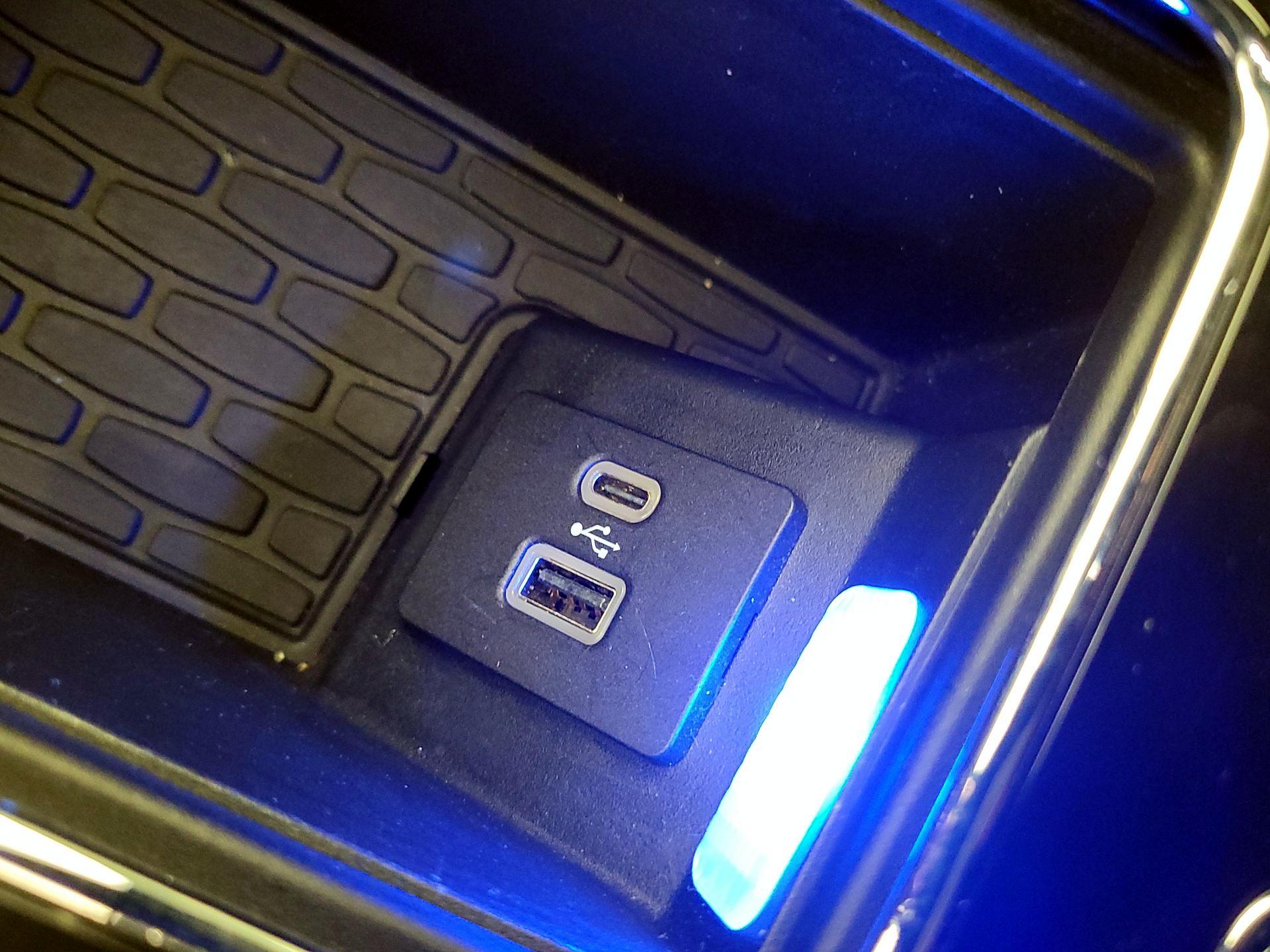 Thumbnail: 2023 Lincoln Aviator - 18