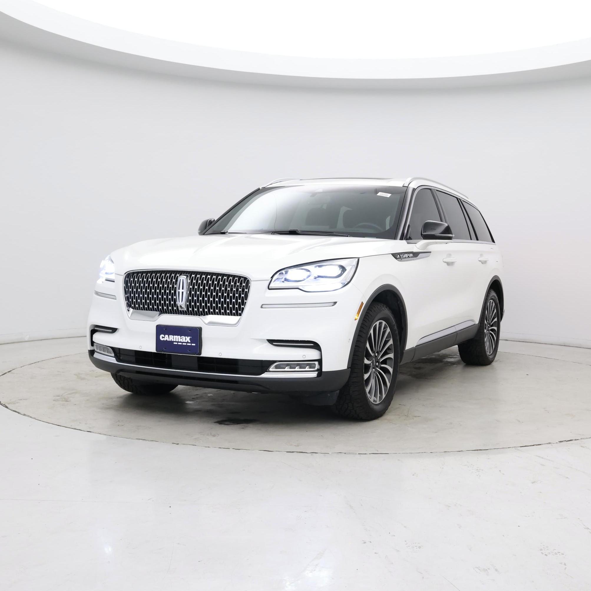 Thumbnail: 2023 Lincoln Aviator - 4