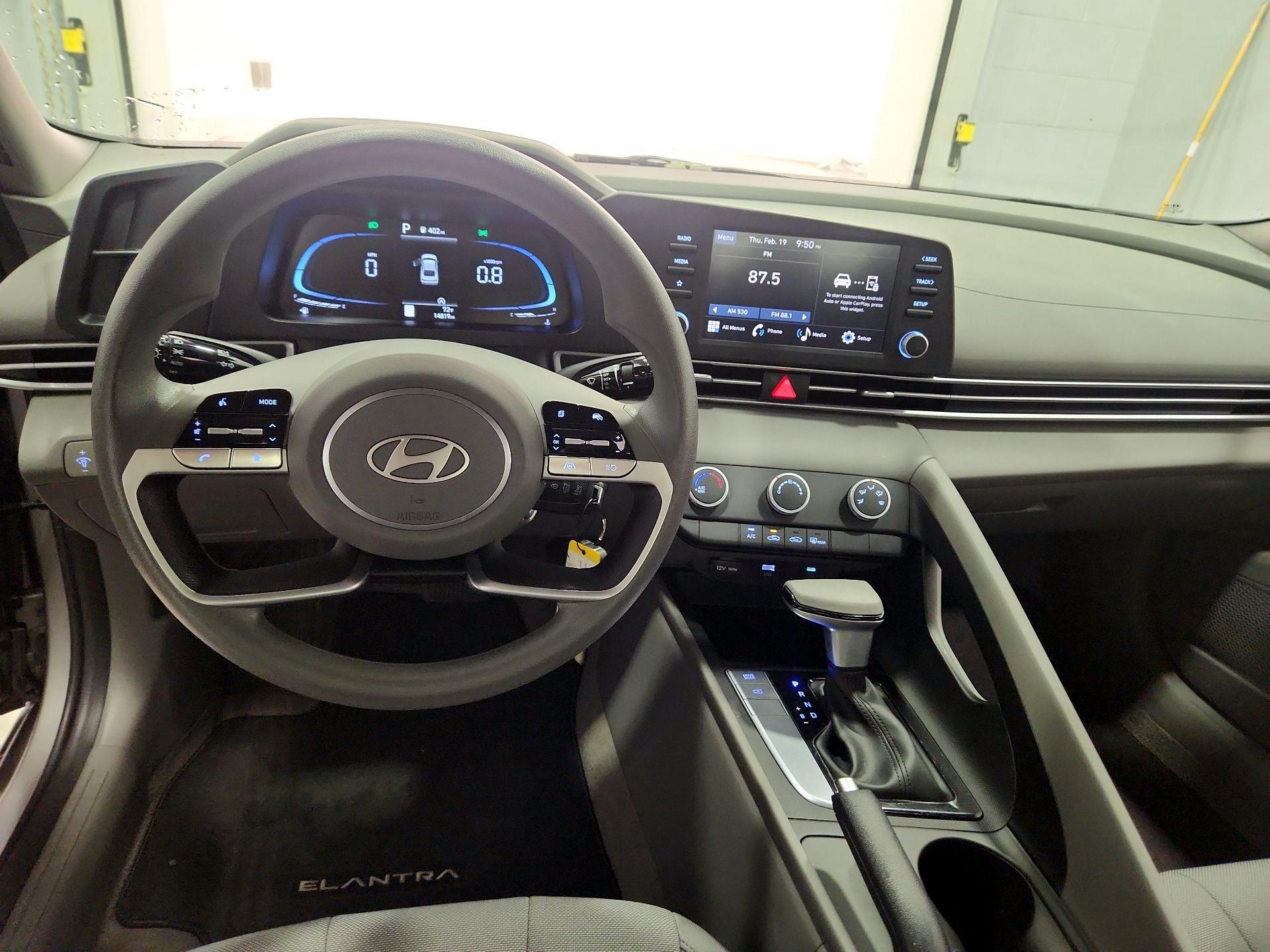 Thumbnail: 2024 Hyundai Elantra - 9